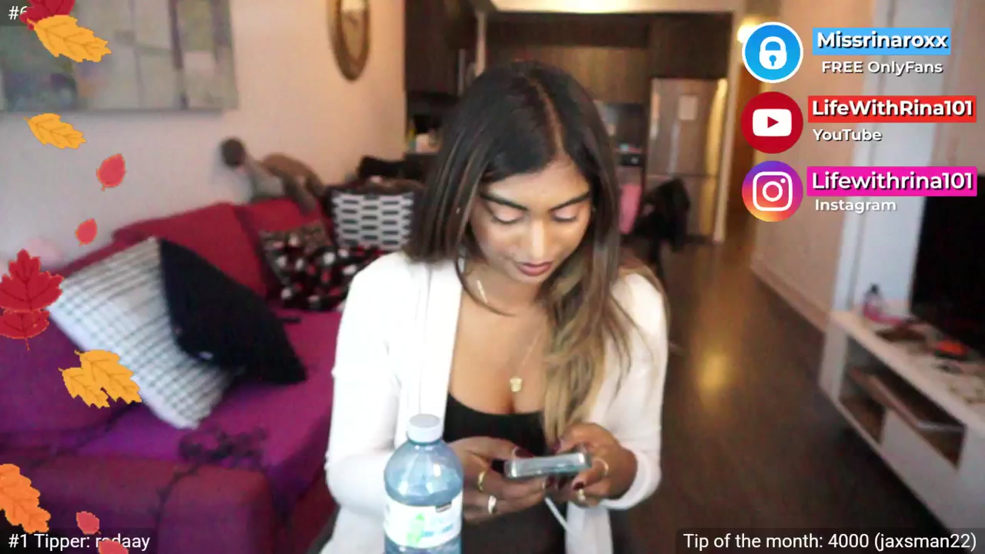 Gallery image thumbnail from Missrinaroxx's myfreecams stream on, 09/19/2025, 19:08 image 6 of 20