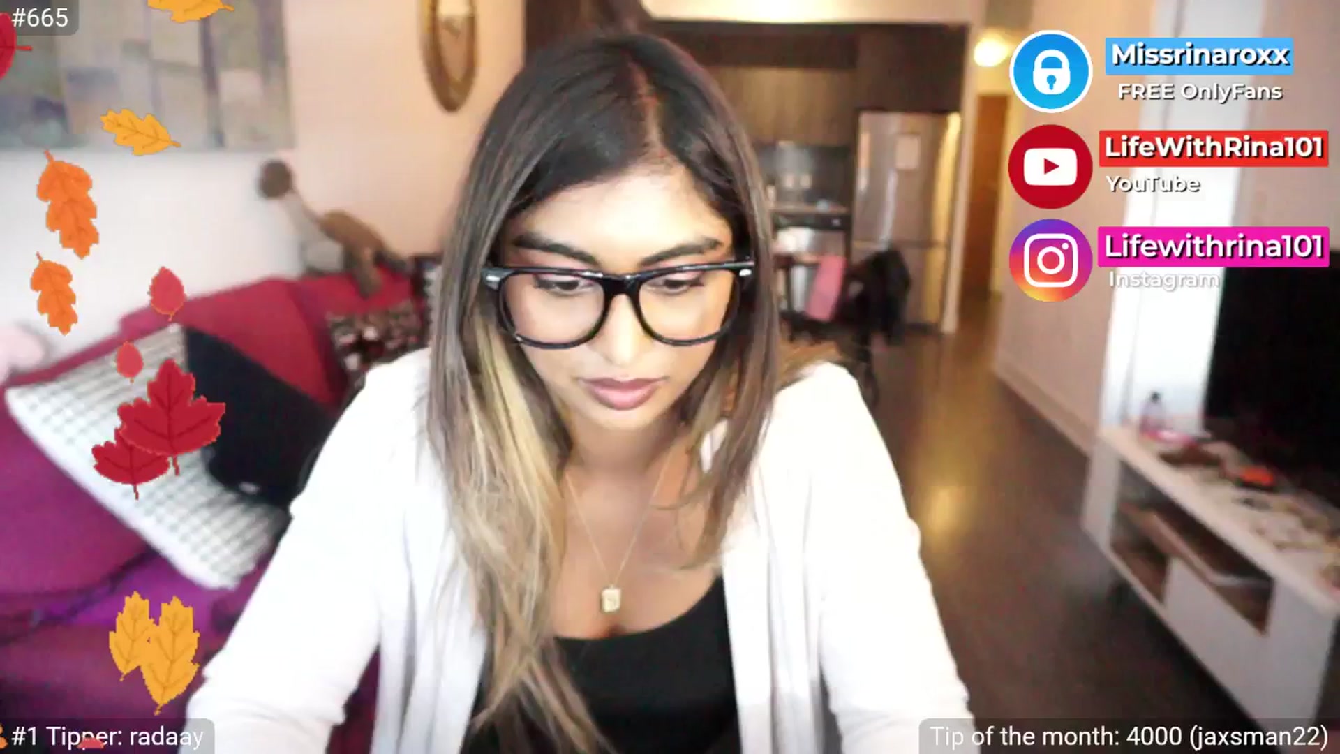 Gallery image thumbnail from Missrinaroxx's myfreecams stream on, 09/19/2025, 19:08 image 20 of 20