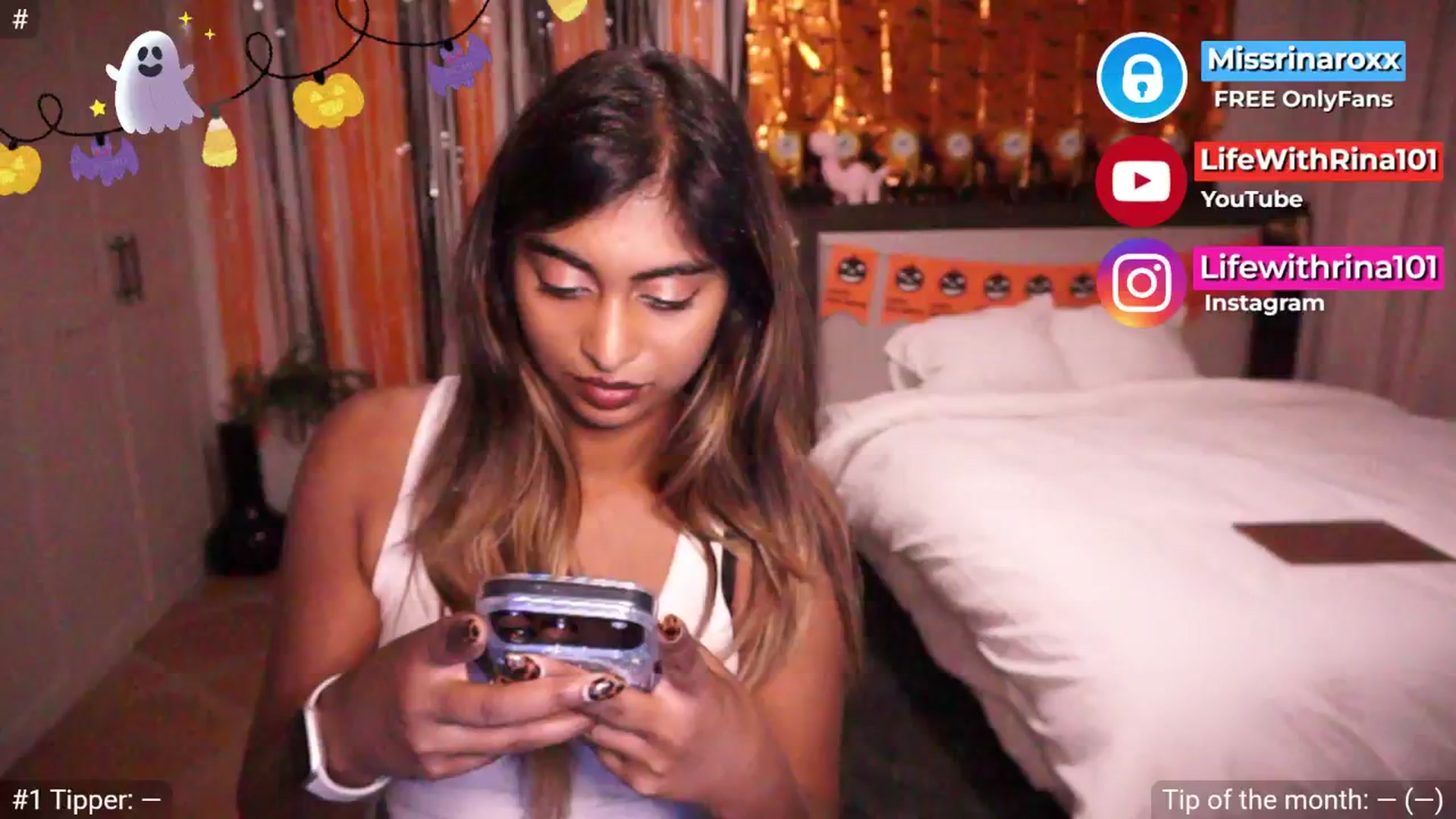 Gallery image thumbnail from Missrinaroxx's myfreecams stream on, 10/06/2025, 19:06 image 17 of 20