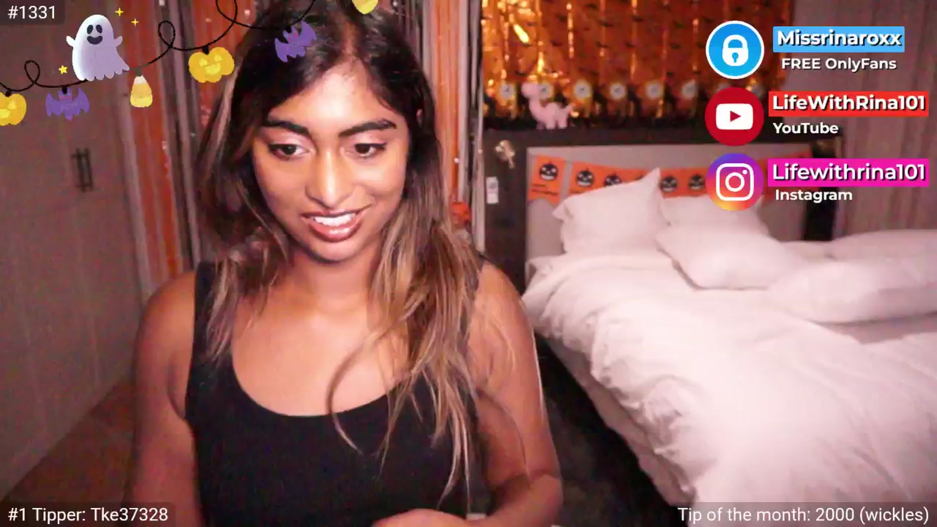 Gallery image thumbnail from Missrinaroxx's myfreecams stream on, 10/10/2025, 19:10 image 13 of 20