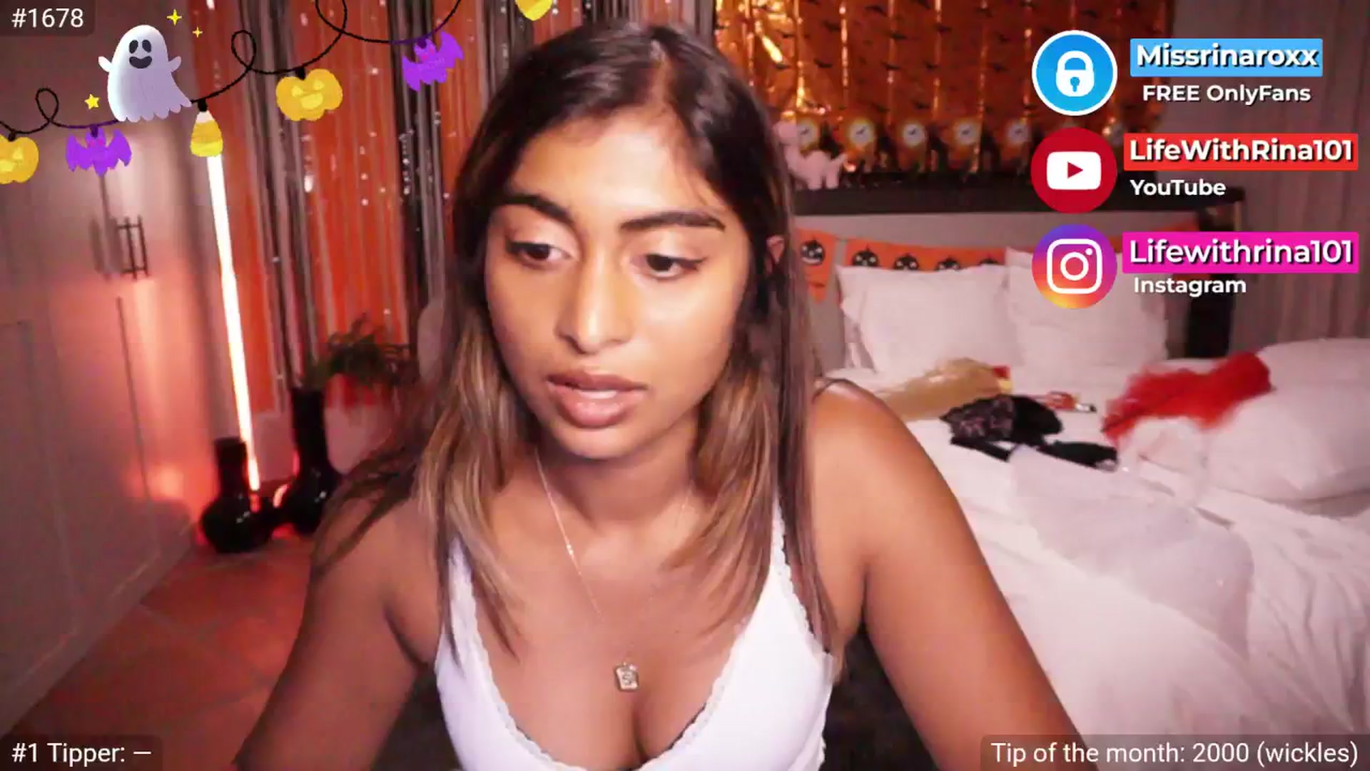 Gallery image thumbnail from Missrinaroxx's myfreecams stream on, 10/13/2025, 19:01 image 16 of 20