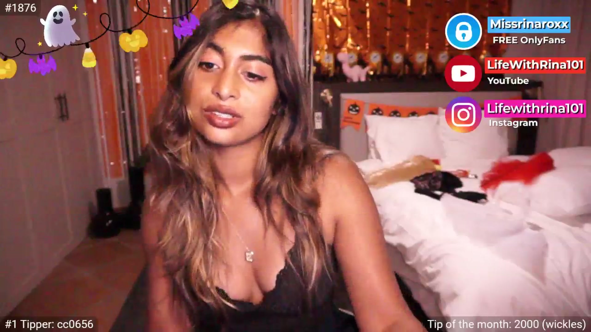 Gallery image thumbnail from Missrinaroxx's myfreecams stream on, 10/15/2025, 19:00 image 2 of 20