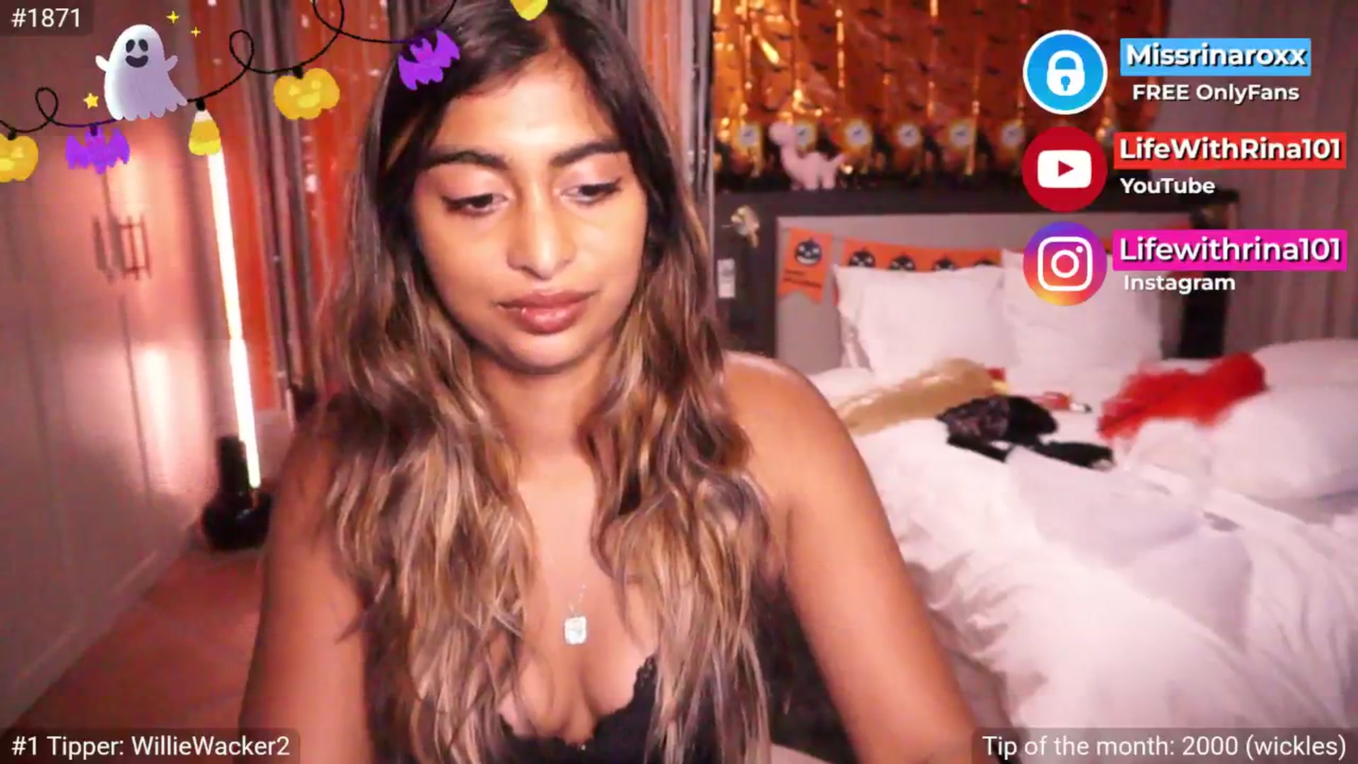 Gallery image thumbnail from Missrinaroxx's myfreecams stream on, 10/15/2025, 19:00 image 13 of 20