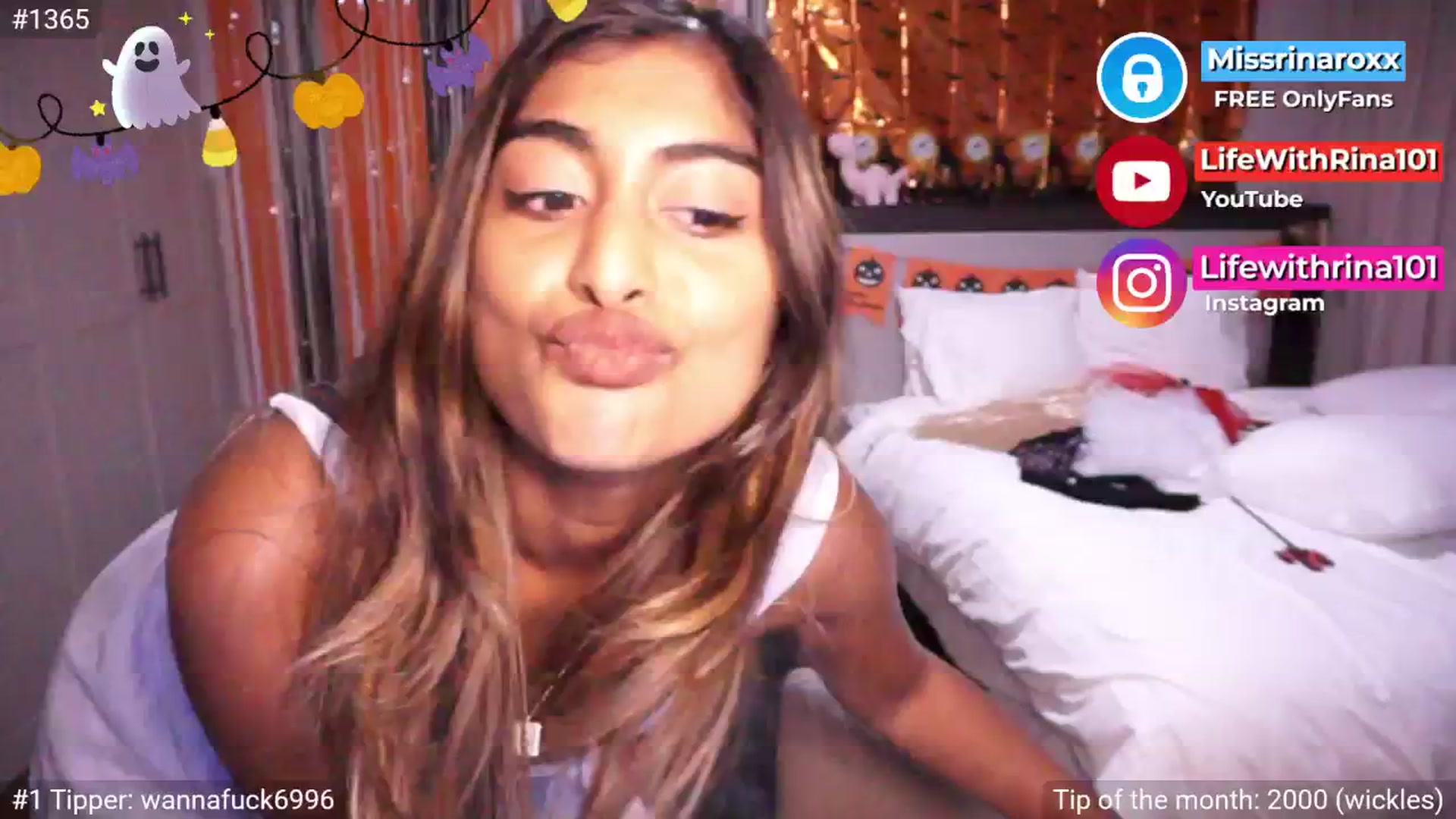 Gallery image thumbnail from Missrinaroxx's myfreecams stream on, 10/19/2025, 19:59 image 10 of 20