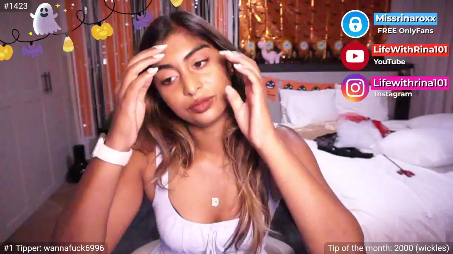 Gallery image thumbnail from Missrinaroxx's myfreecams stream on, 10/19/2025, 19:59 image 5 of 20