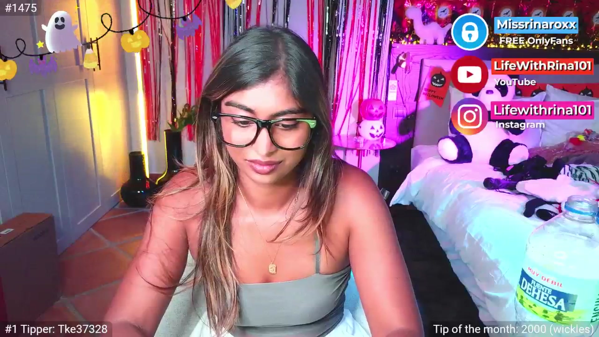 Gallery image thumbnail from Missrinaroxx's myfreecams stream on, 10/24/2025, 20:27 image 17 of 20