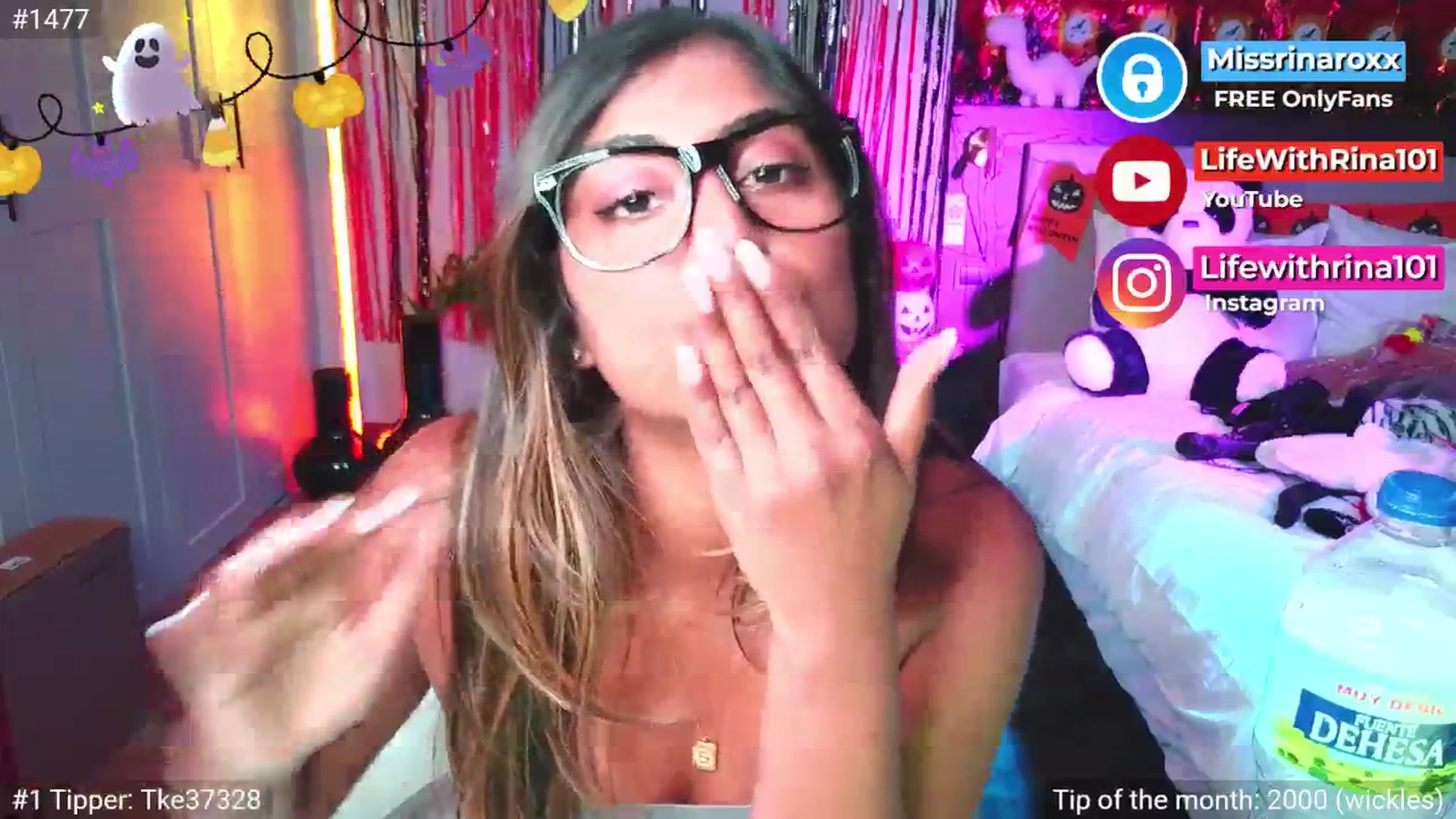 Gallery image thumbnail from Missrinaroxx's myfreecams stream on, 10/24/2025, 20:27 image 20 of 20
