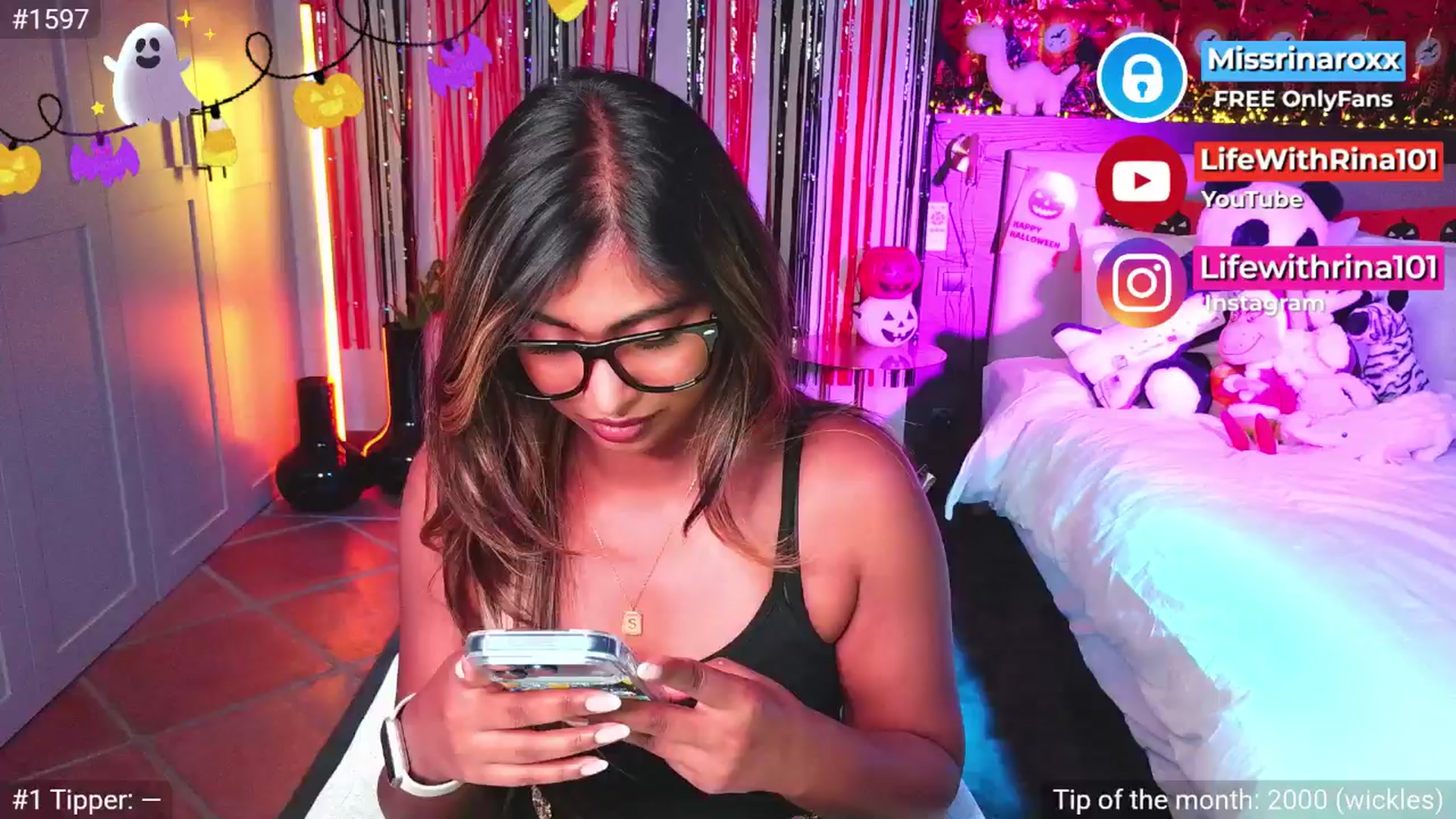 Gallery image thumbnail from Missrinaroxx's myfreecams stream on, 10/26/2025, 20:51 image 4 of 20