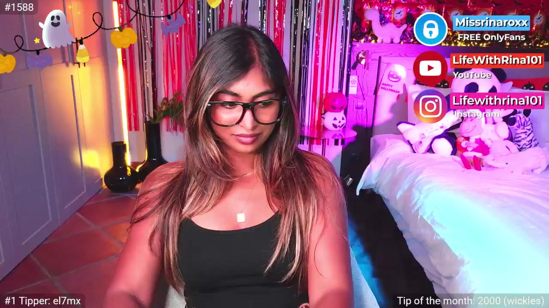 Gallery image thumbnail from Missrinaroxx's myfreecams stream on, 10/26/2025, 20:51 image 20 of 20