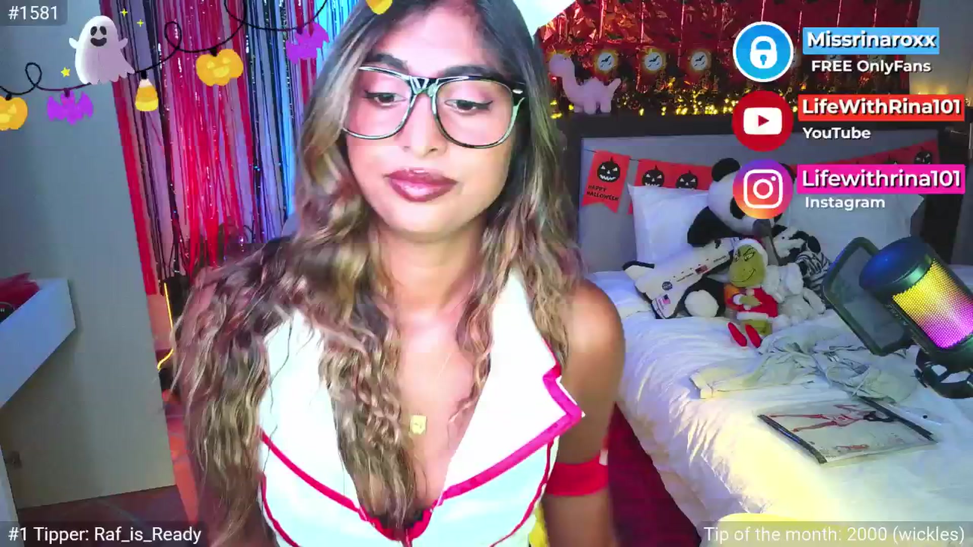 Gallery image thumbnail from Missrinaroxx's myfreecams stream on, 10/27/2025, 21:47 image 4 of 20