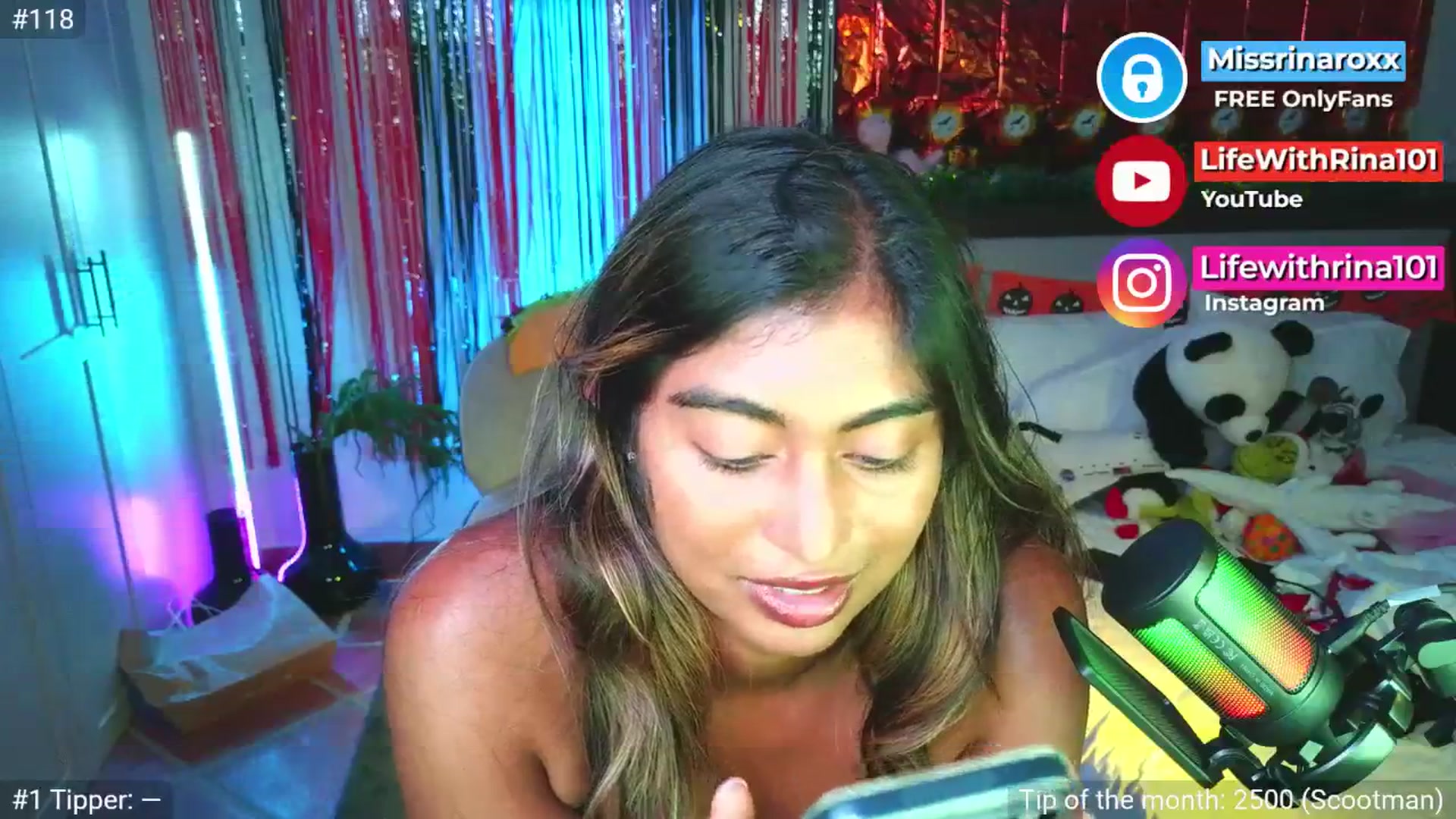 Gallery image thumbnail from Missrinaroxx's myfreecams stream on, 11/04/2025, 21:23 image 6 of 20