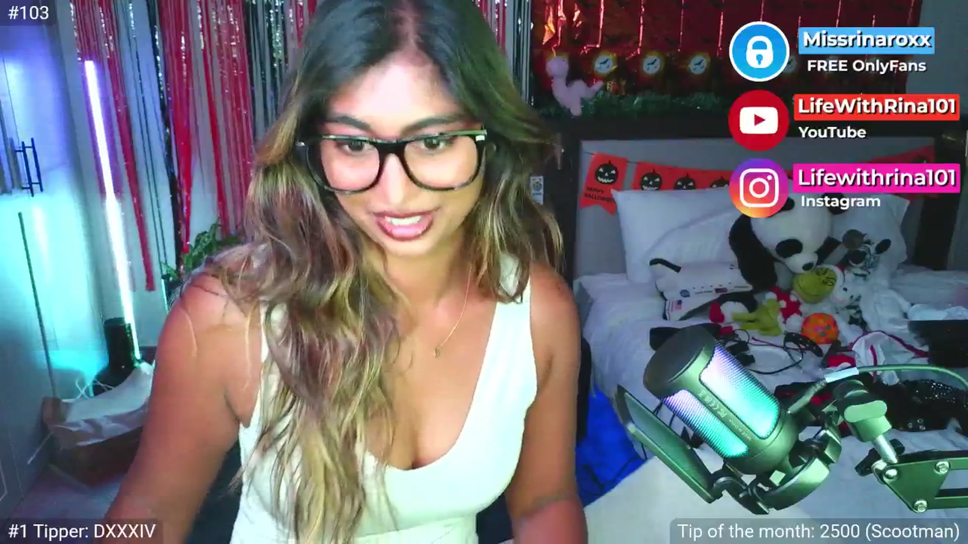 Gallery image thumbnail from Missrinaroxx's myfreecams stream on, 11/05/2025, 21:05 image 14 of 20