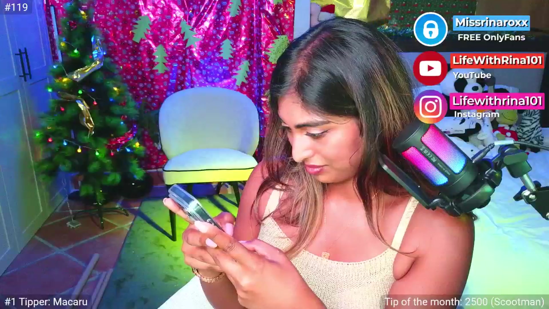 Gallery image thumbnail from Missrinaroxx's myfreecams stream on, 11/07/2025, 22:07 image 14 of 20