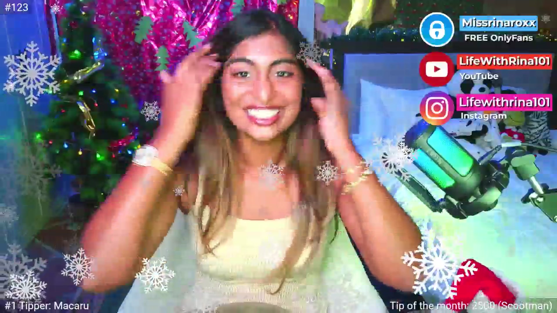 Gallery image thumbnail from Missrinaroxx's myfreecams stream on, 11/07/2025, 22:07 image 10 of 20