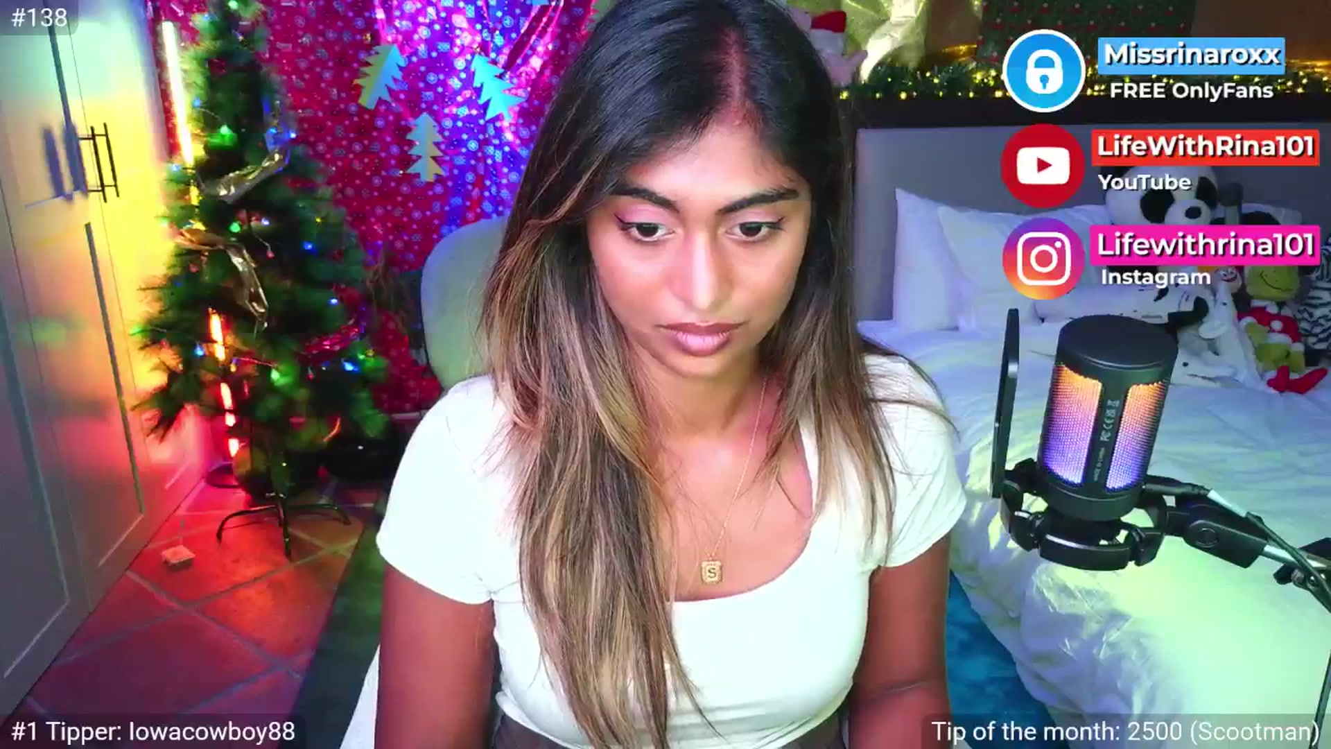 Gallery image thumbnail from Missrinaroxx's myfreecams stream on, 11/10/2025, 22:03 image 19 of 20