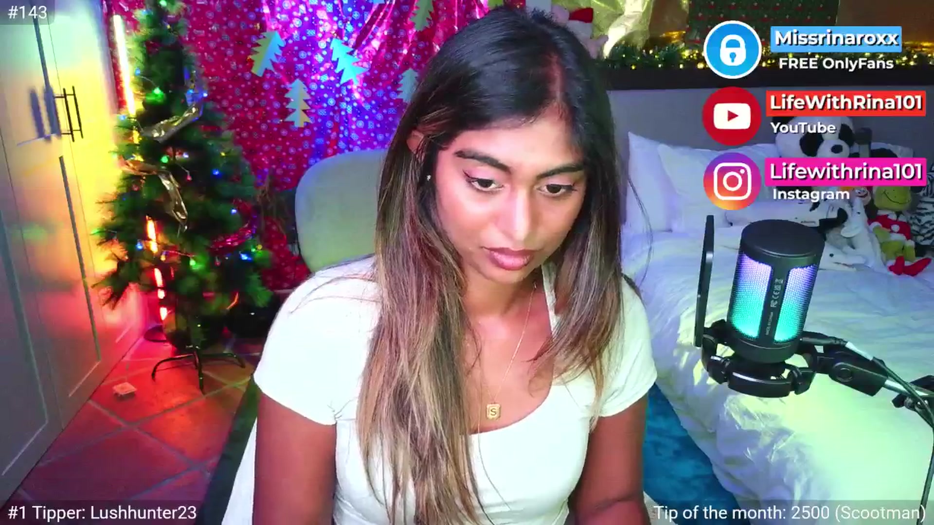 Gallery image thumbnail from Missrinaroxx's myfreecams stream on, 11/10/2025, 22:03 image 10 of 20