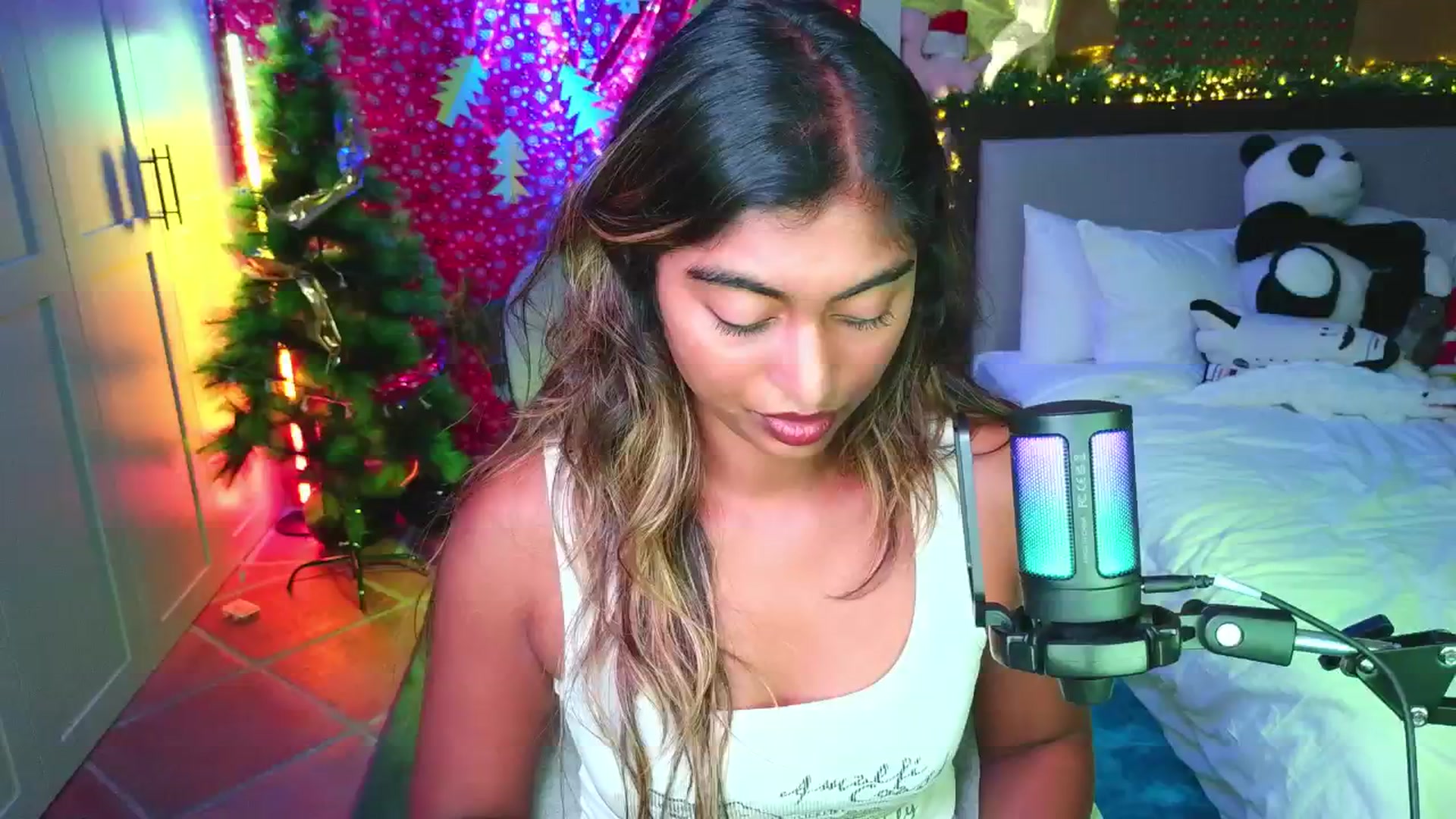 Gallery image thumbnail from Missrinaroxx's myfreecams stream on, 11/13/2025, 20:33 image 5 of 20