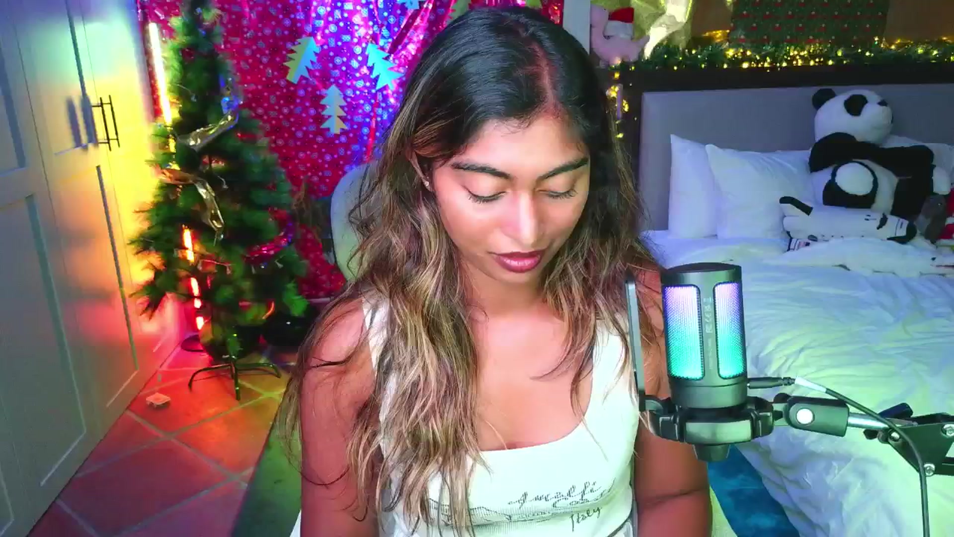 Gallery image thumbnail from Missrinaroxx's myfreecams stream on, 11/13/2025, 20:33 image 8 of 20
