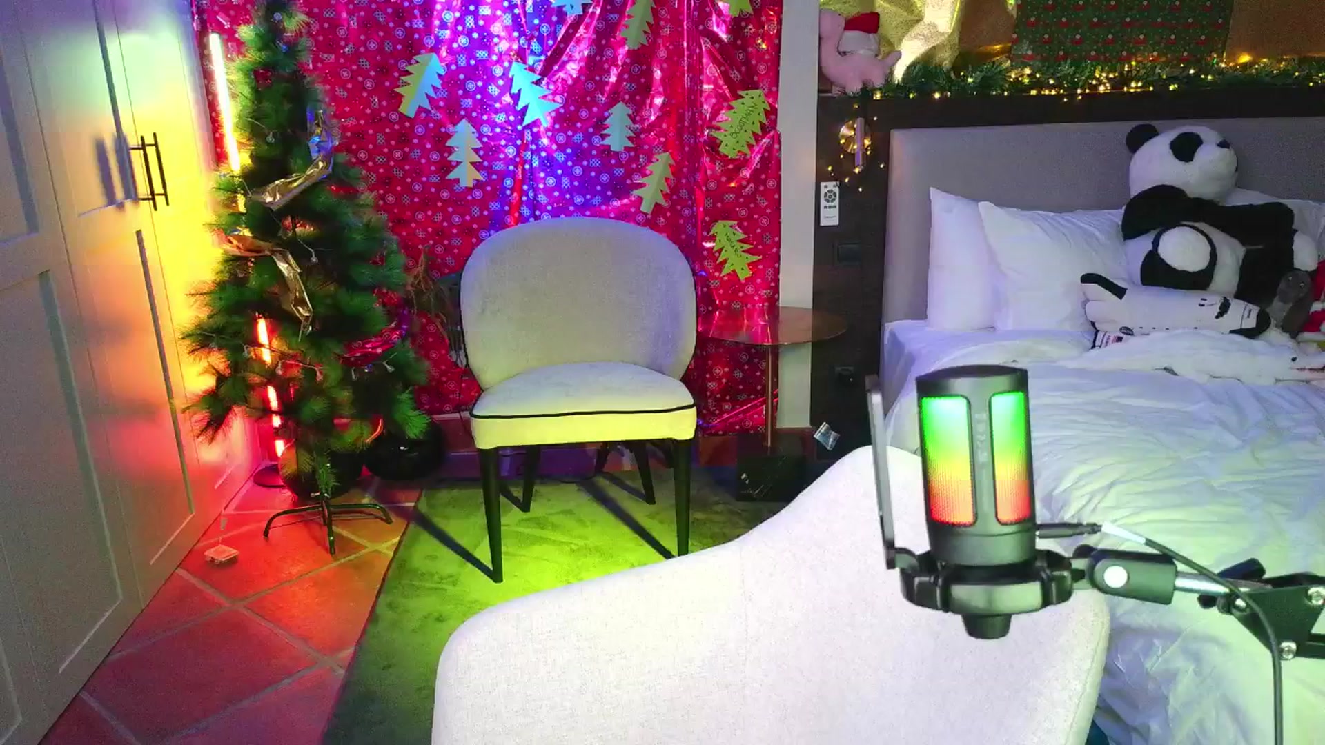 Gallery image thumbnail from Missrinaroxx's myfreecams stream on, 11/13/2025, 20:33 image 12 of 20