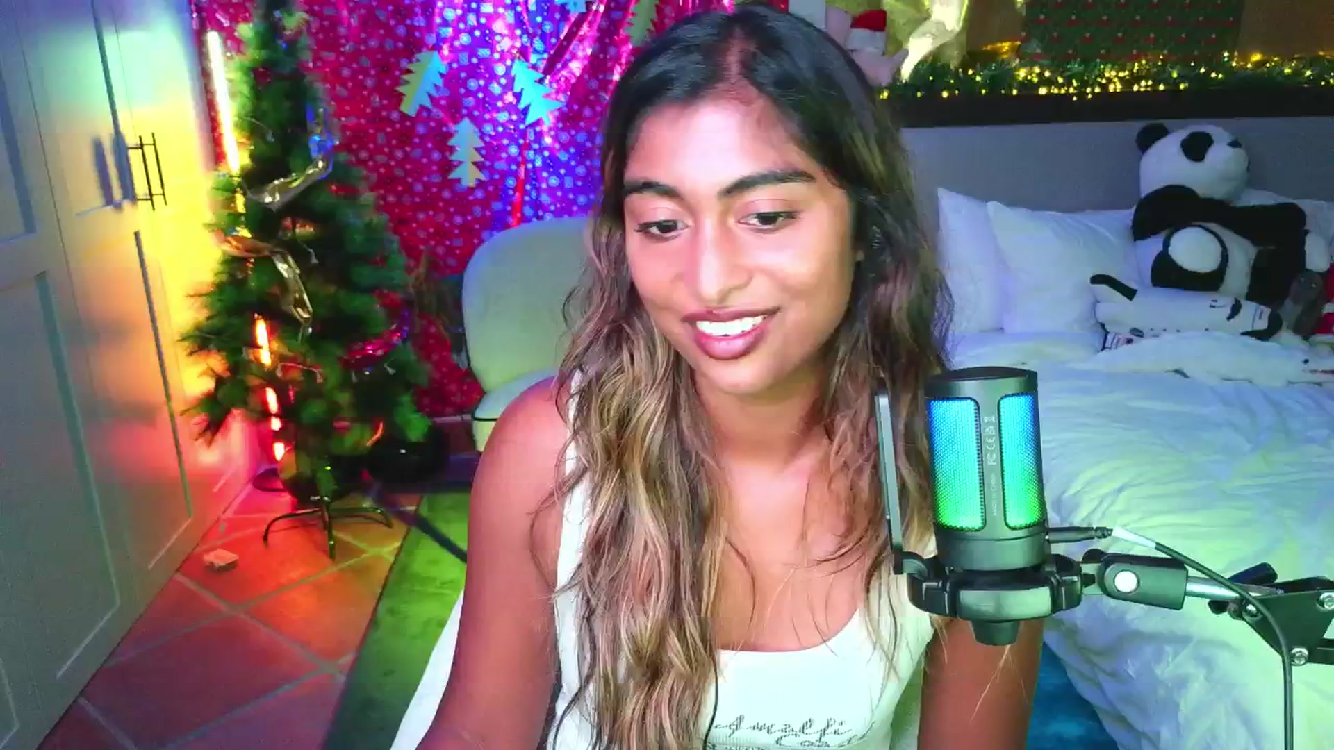 Gallery image thumbnail from Missrinaroxx's myfreecams stream on, 11/13/2025, 20:33 image 18 of 20