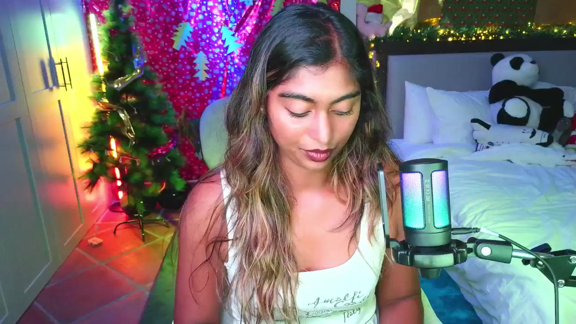 Gallery image thumbnail from Missrinaroxx's myfreecams stream on, 11/13/2025, 20:33 image 11 of 20