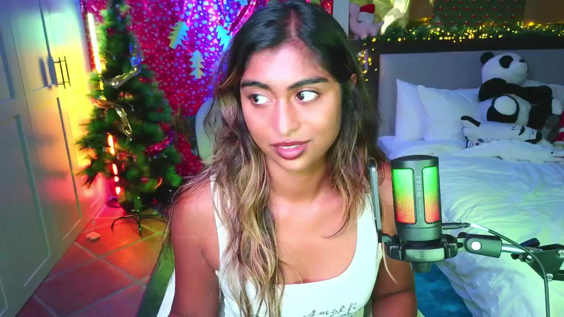 Gallery image thumbnail from Missrinaroxx's myfreecams stream on, 11/13/2025, 20:33 image 6 of 20