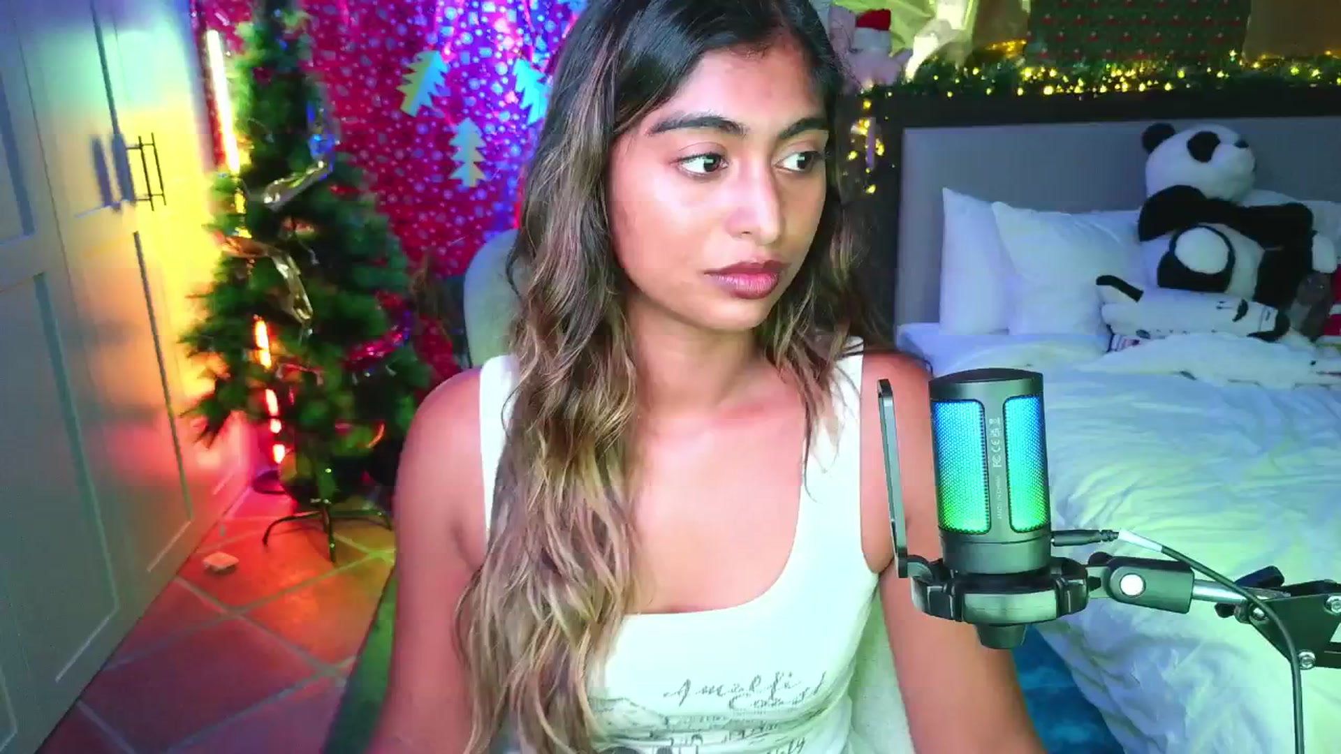 Gallery image thumbnail from Missrinaroxx's myfreecams stream on, 11/13/2025, 20:33 image 2 of 20
