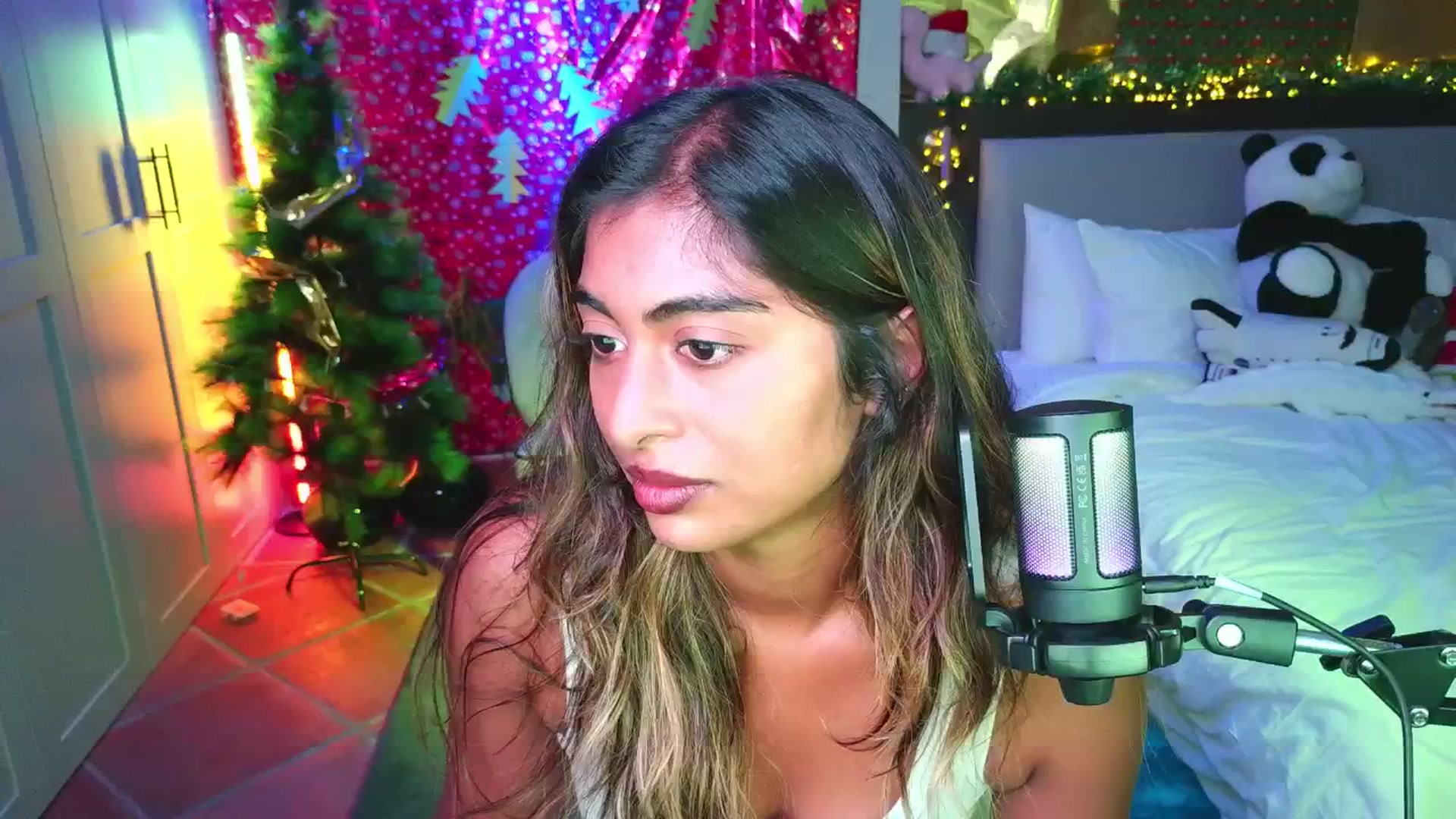 Gallery image thumbnail from Missrinaroxx's myfreecams stream on, 11/13/2025, 20:33 image 10 of 20