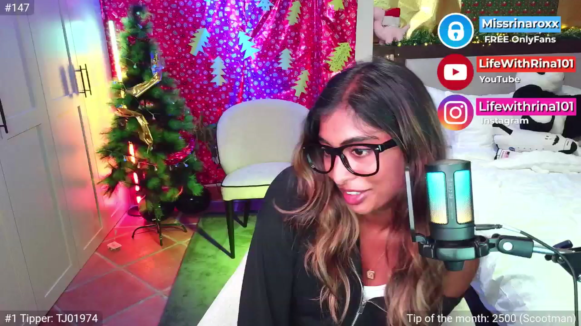 Gallery image thumbnail from Missrinaroxx's myfreecams stream on, 11/15/2025, 22:05 image 19 of 20