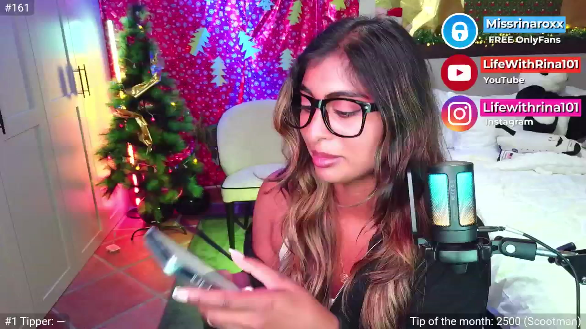 Gallery image thumbnail from Missrinaroxx's myfreecams stream on, 11/15/2025, 22:05 image 2 of 20