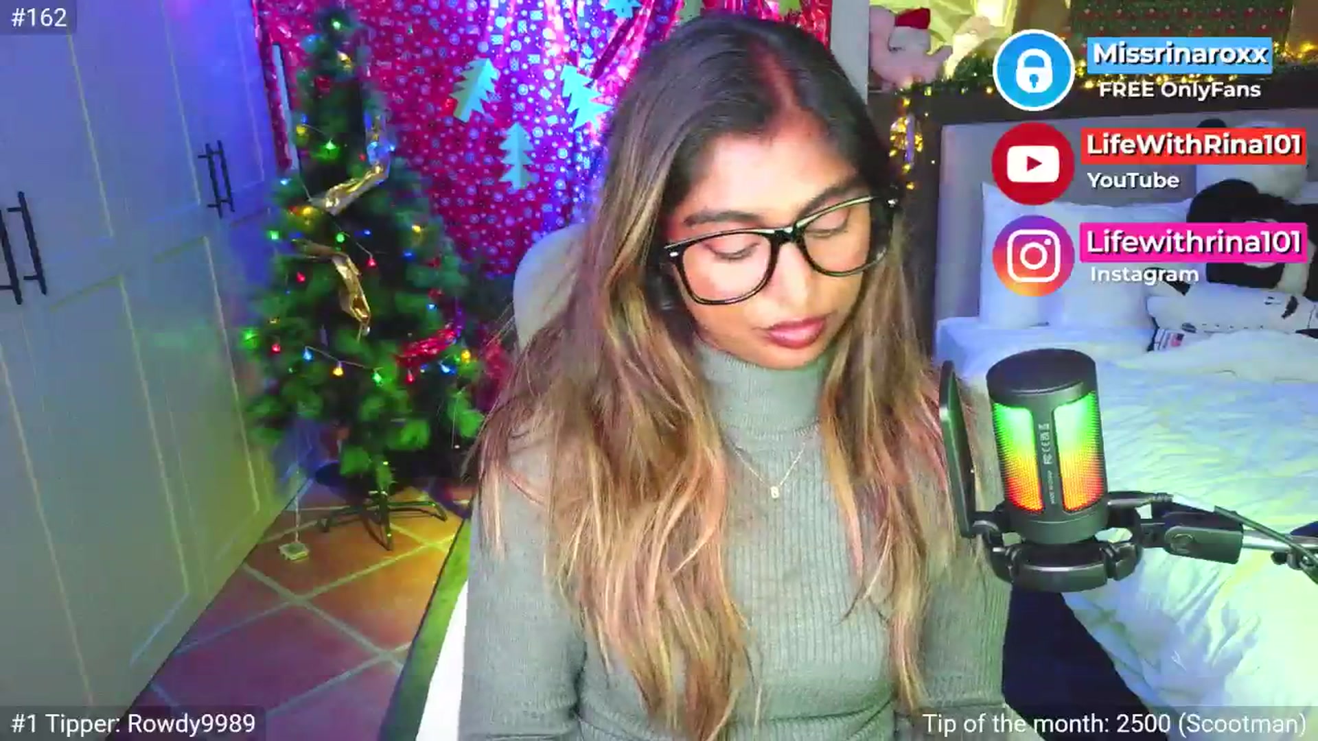 Gallery image thumbnail from Missrinaroxx's myfreecams stream on, 11/18/2025, 22:06 image 15 of 20