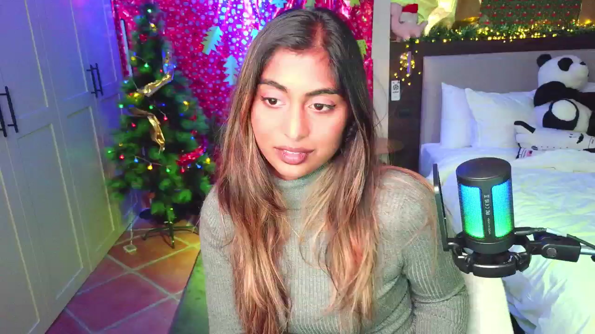 Gallery image thumbnail from Missrinaroxx's myfreecams stream on, 11/18/2025, 22:06 image 1 of 20