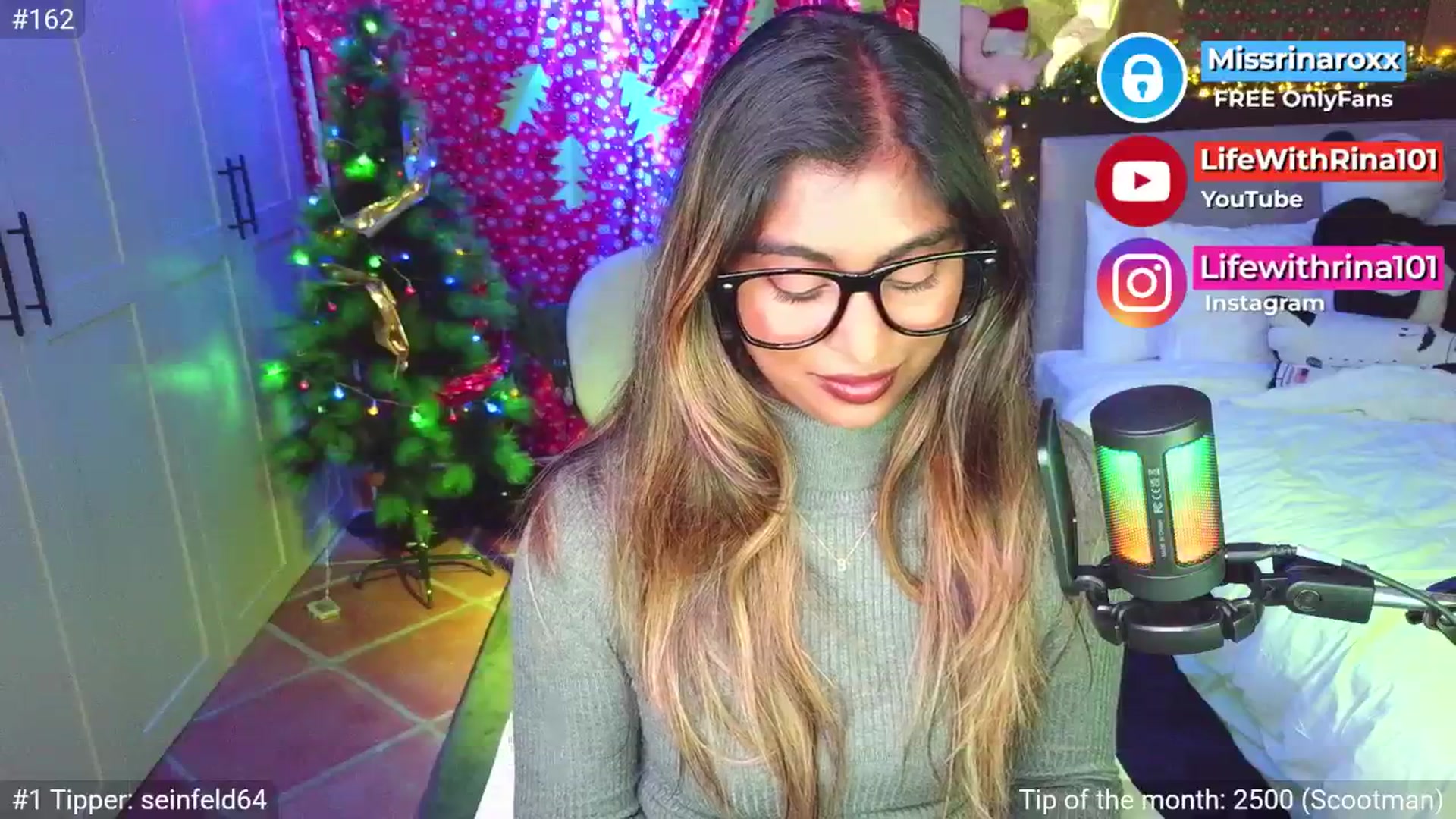 Gallery image thumbnail from Missrinaroxx's myfreecams stream on, 11/18/2025, 22:06 image 16 of 20