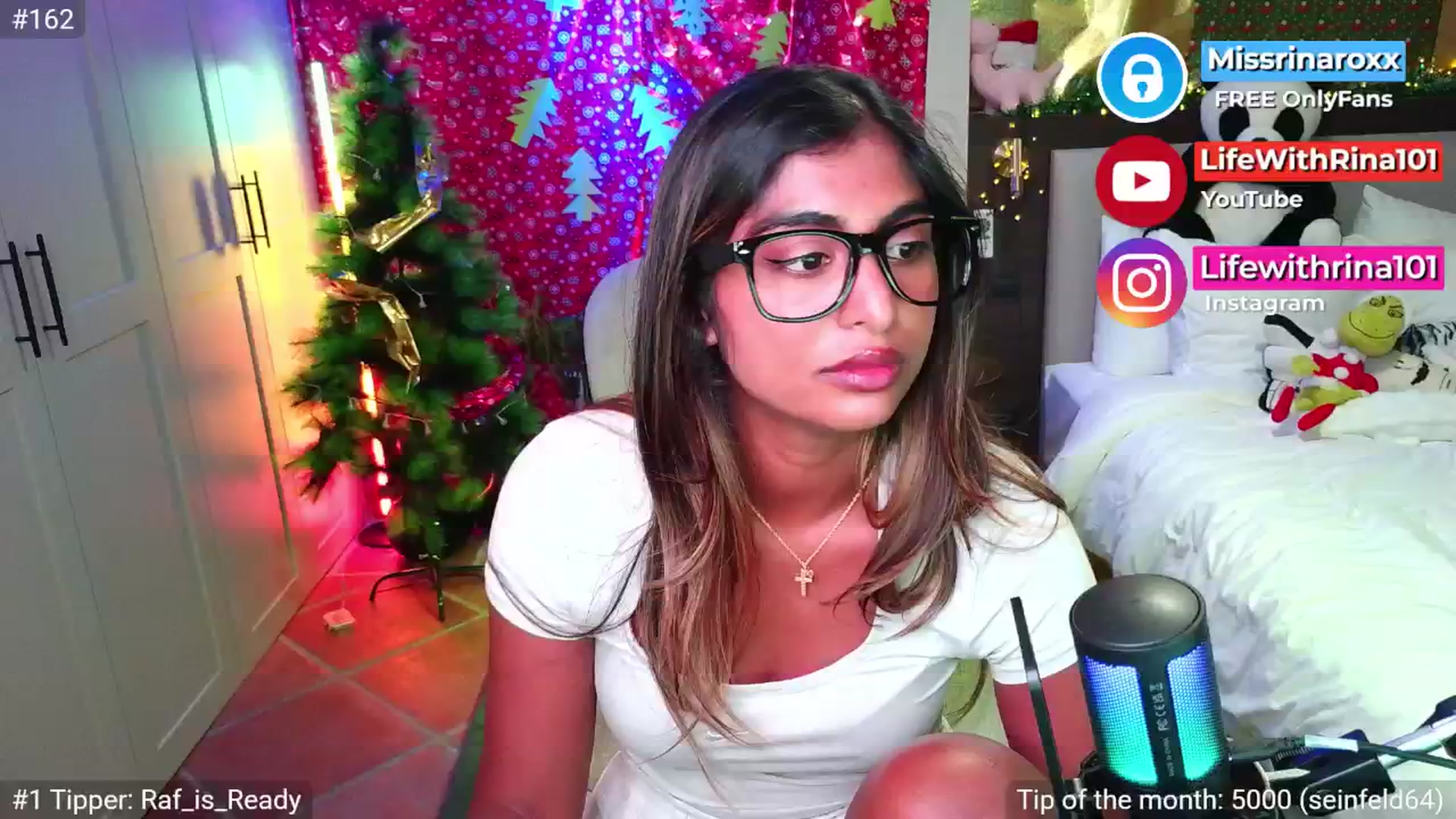 Gallery image thumbnail from Missrinaroxx's myfreecams stream on, 11/19/2025, 21:56 image 14 of 20