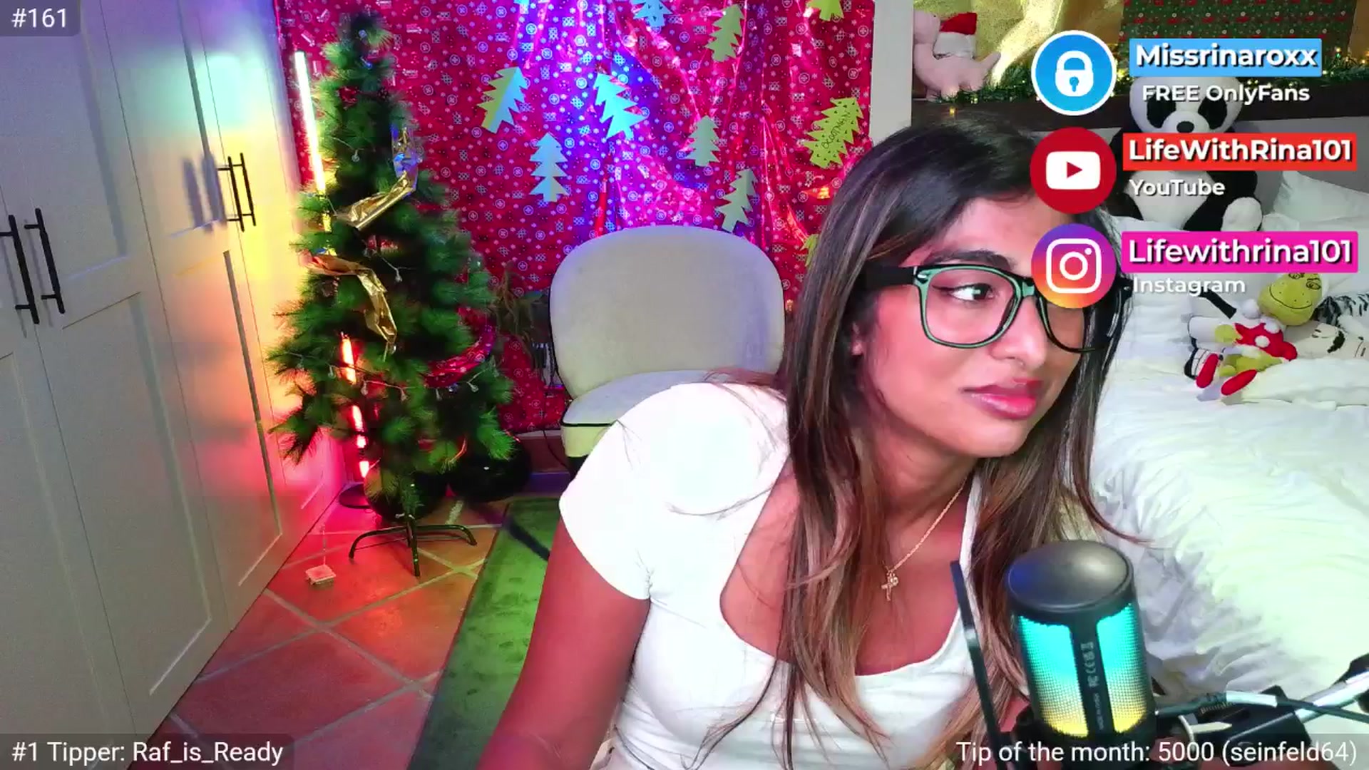 Gallery image thumbnail from Missrinaroxx's myfreecams stream on, 11/19/2025, 21:56 image 16 of 20