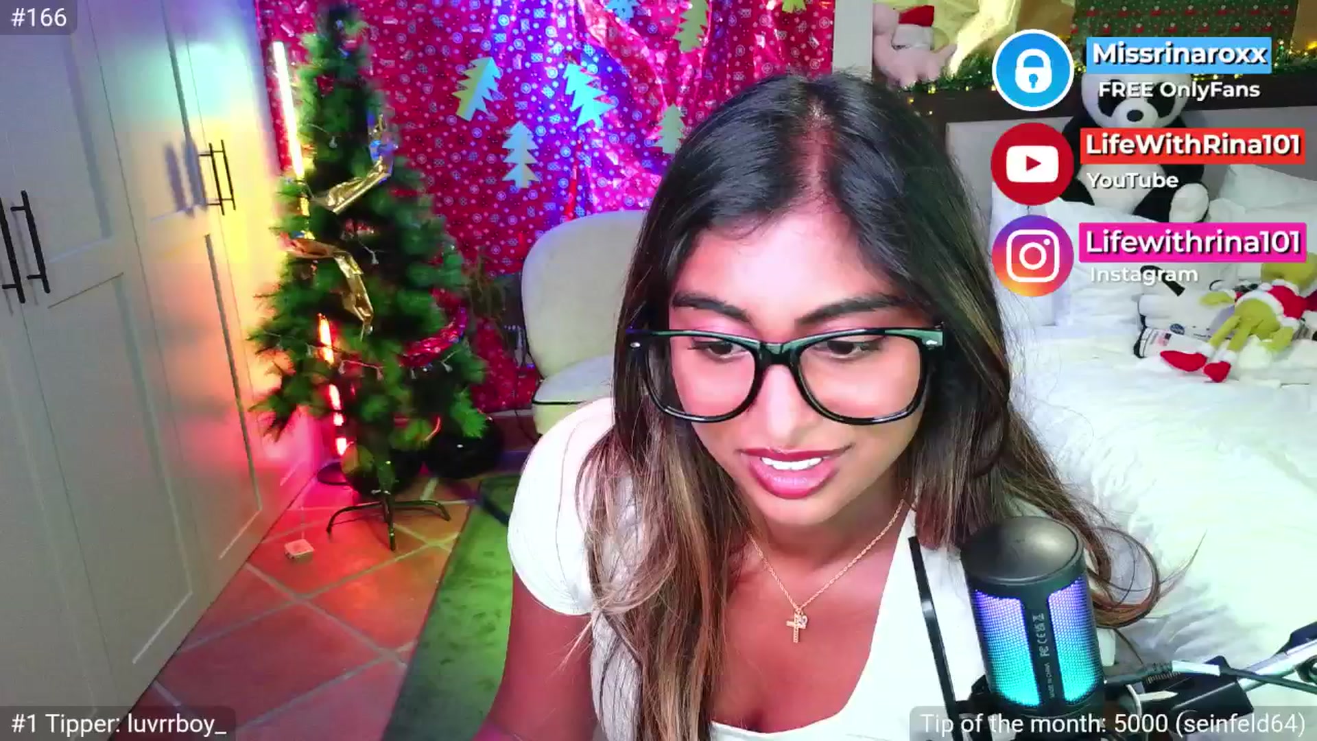 Gallery image thumbnail from Missrinaroxx's myfreecams stream on, 11/19/2025, 21:56 image 6 of 20