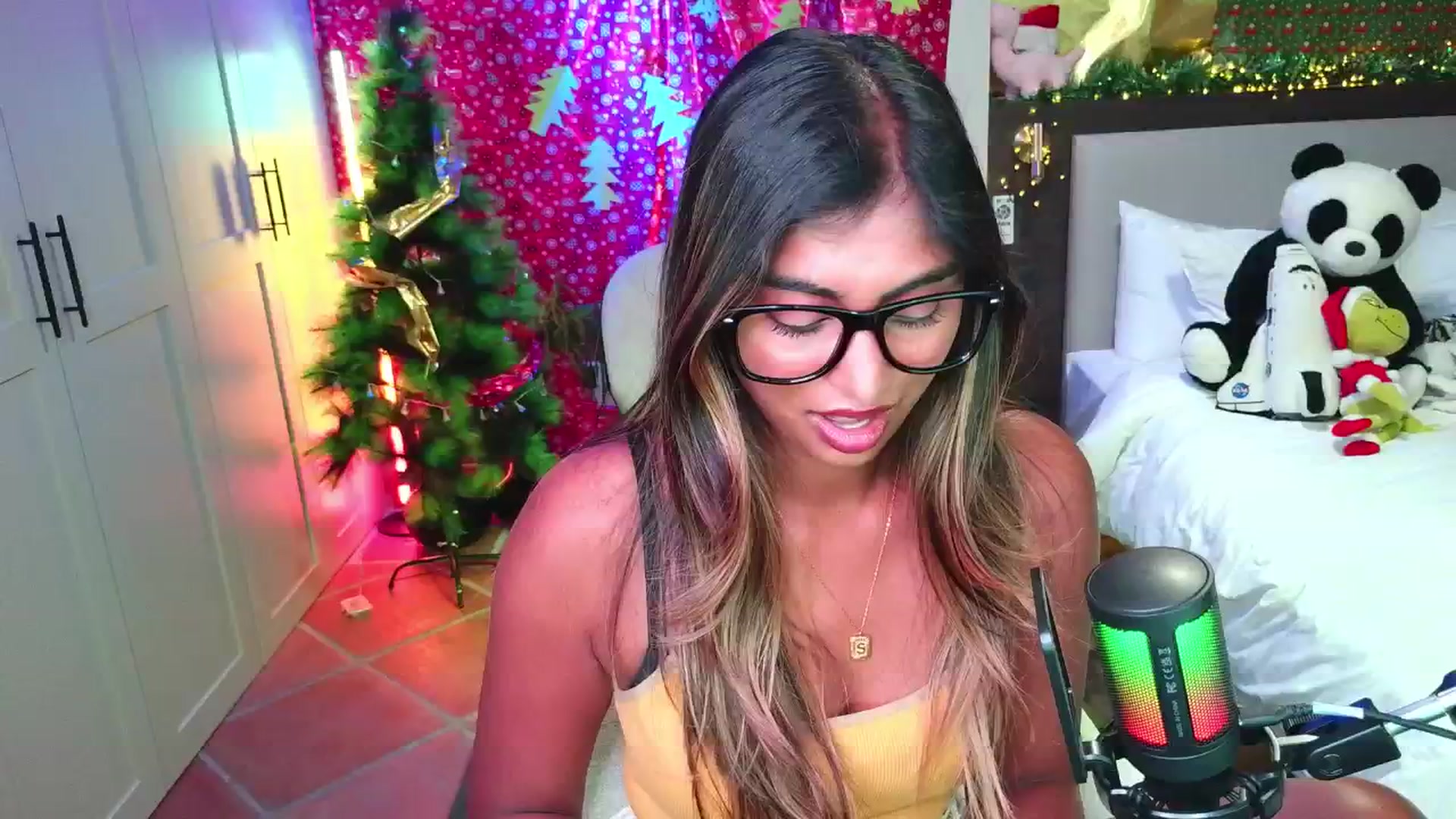 Gallery image thumbnail from Missrinaroxx's myfreecams stream on, 11/20/2025, 21:58 image 6 of 20