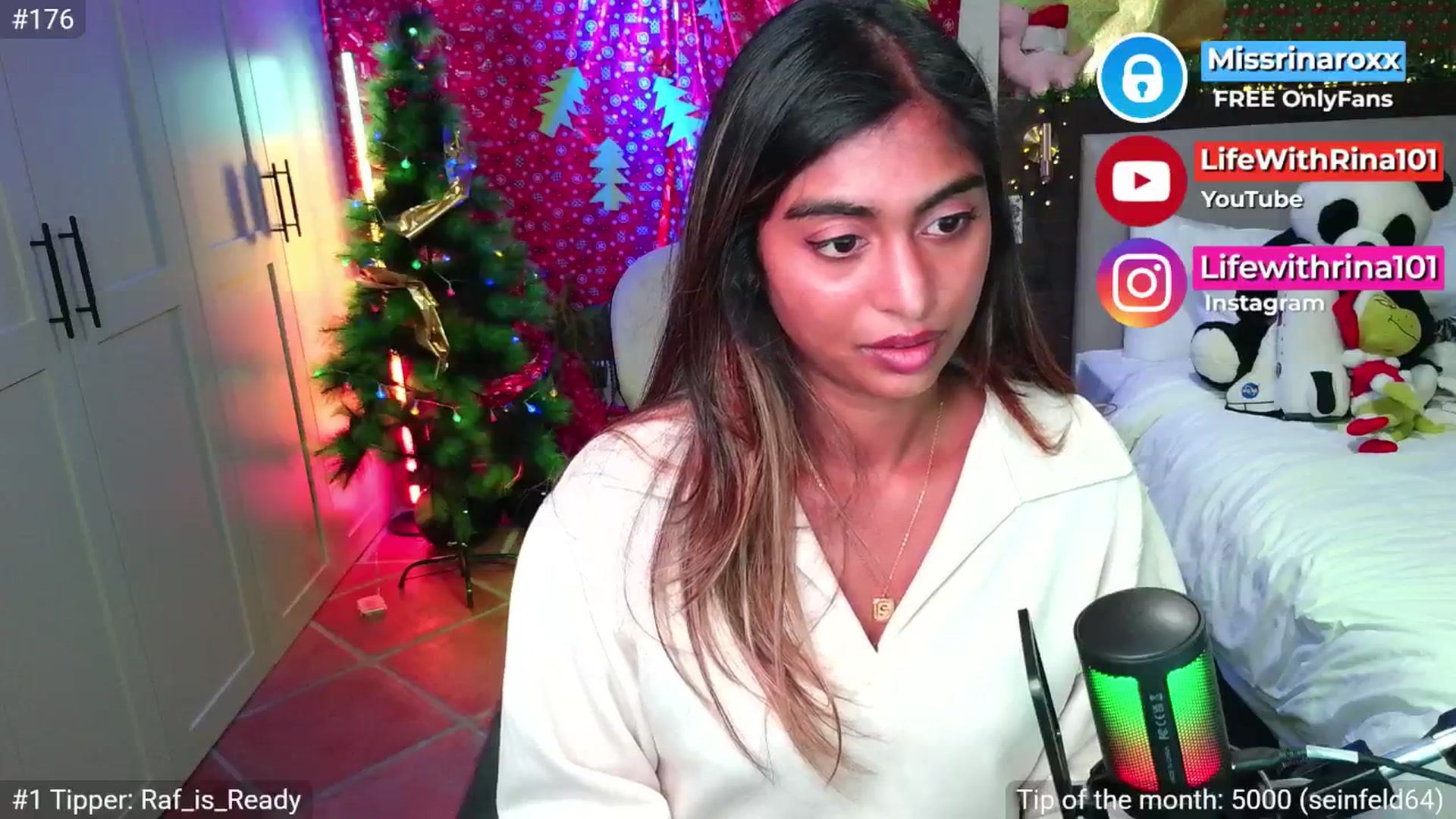 Gallery image thumbnail from Missrinaroxx's myfreecams stream on, 11/21/2025, 22:08 image 10 of 20