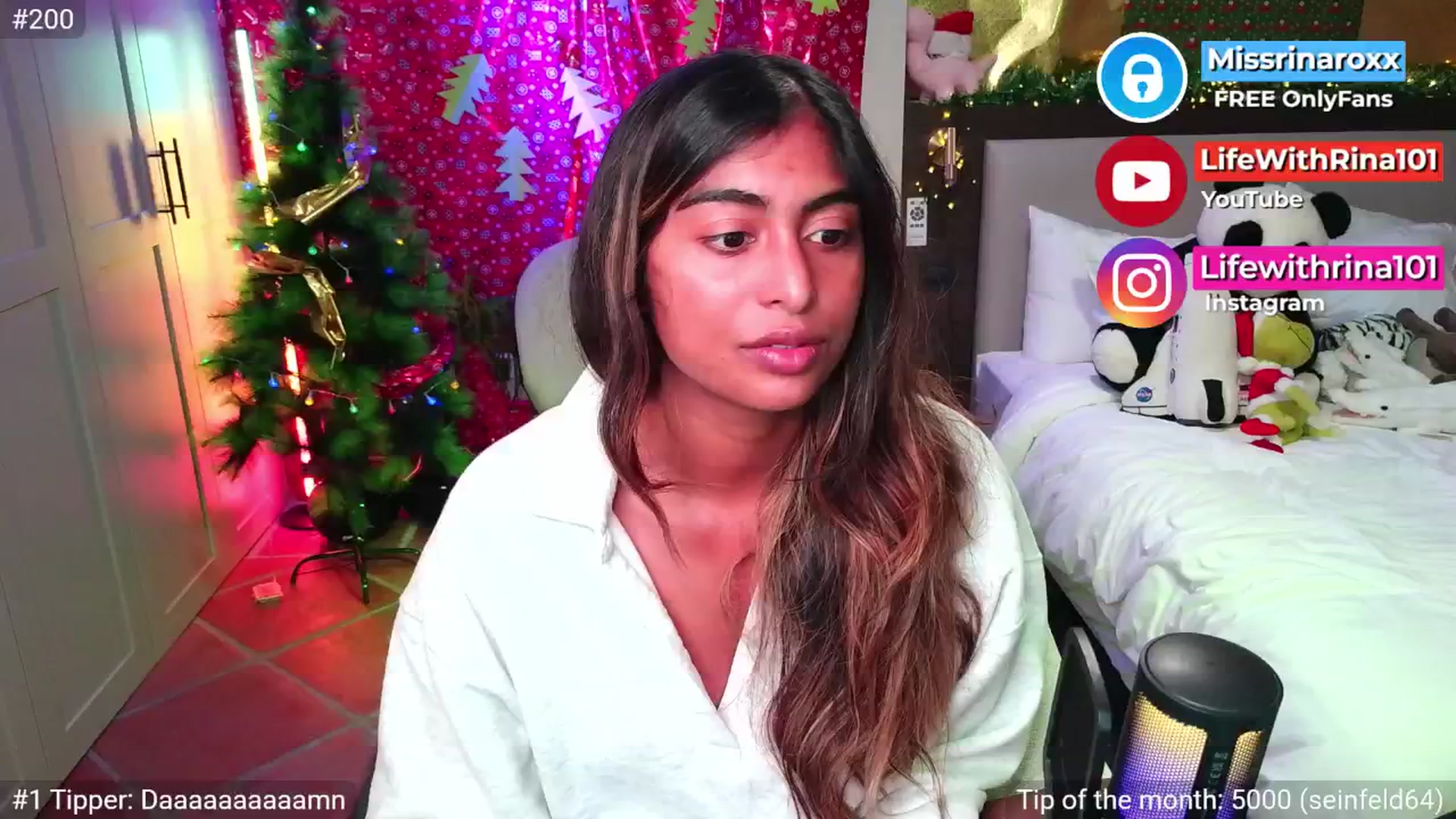 Gallery image thumbnail from Missrinaroxx's myfreecams stream on, 11/26/2025, 21:50 image 12 of 20