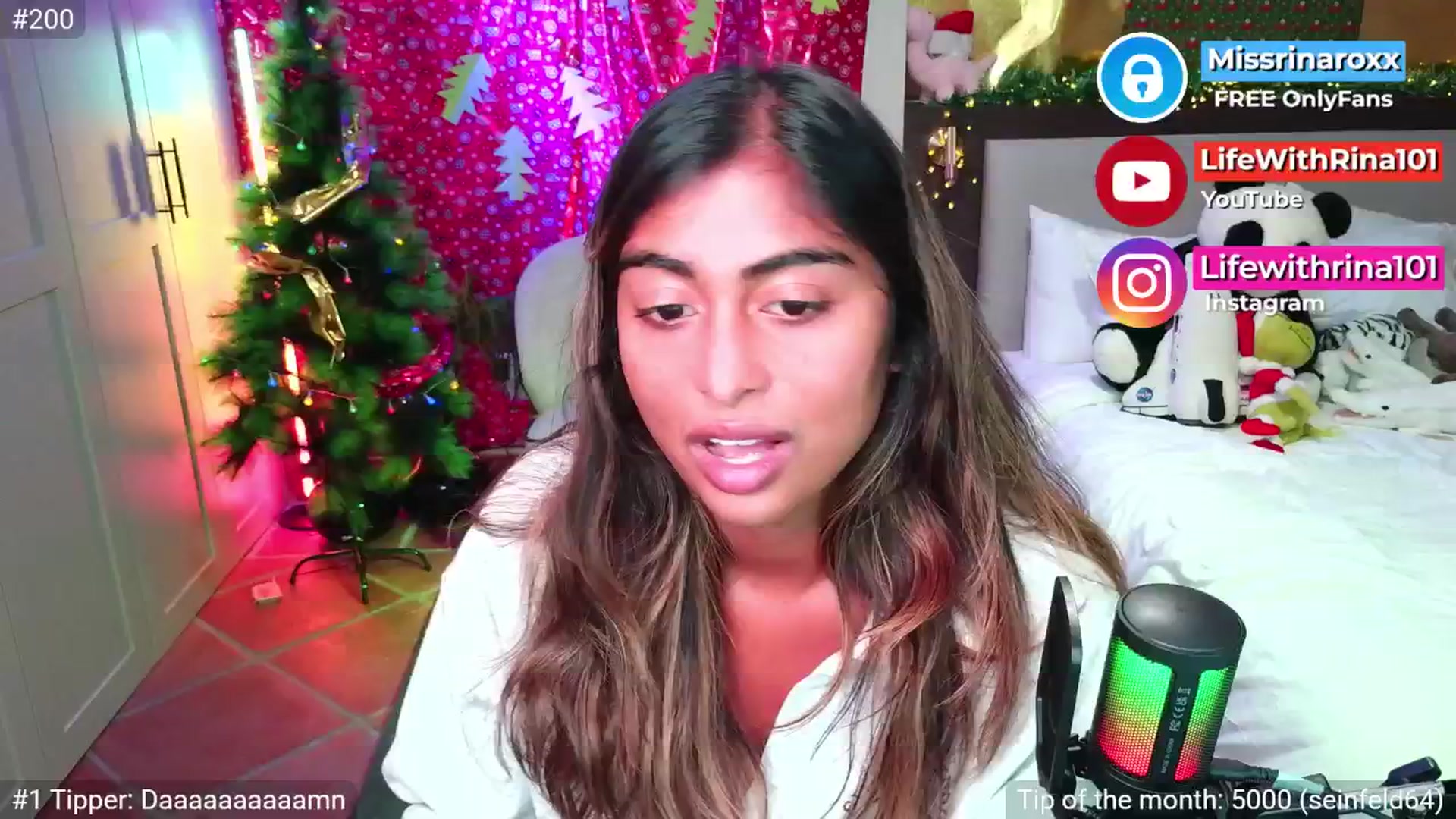 Gallery image thumbnail from Missrinaroxx's myfreecams stream on, 11/26/2025, 21:50 image 10 of 20