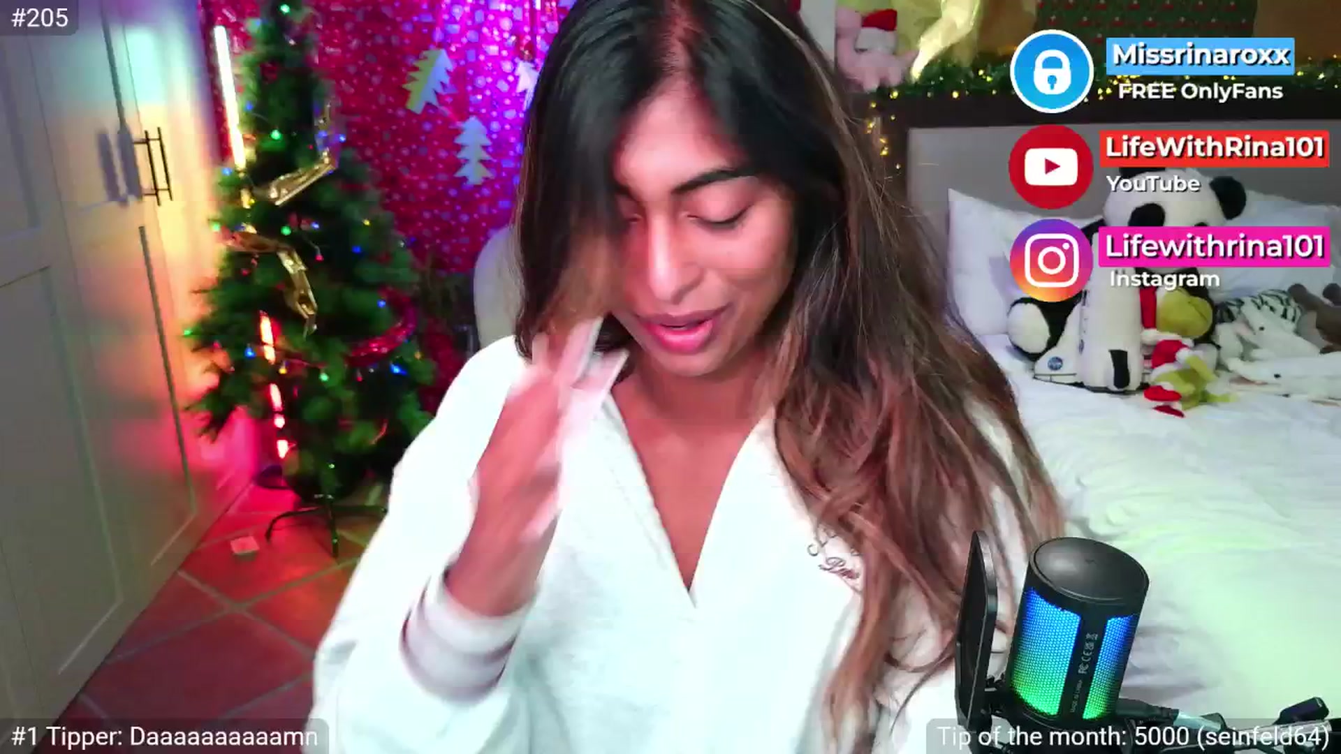Gallery image thumbnail from Missrinaroxx's myfreecams stream on, 11/26/2025, 21:50 image 8 of 20