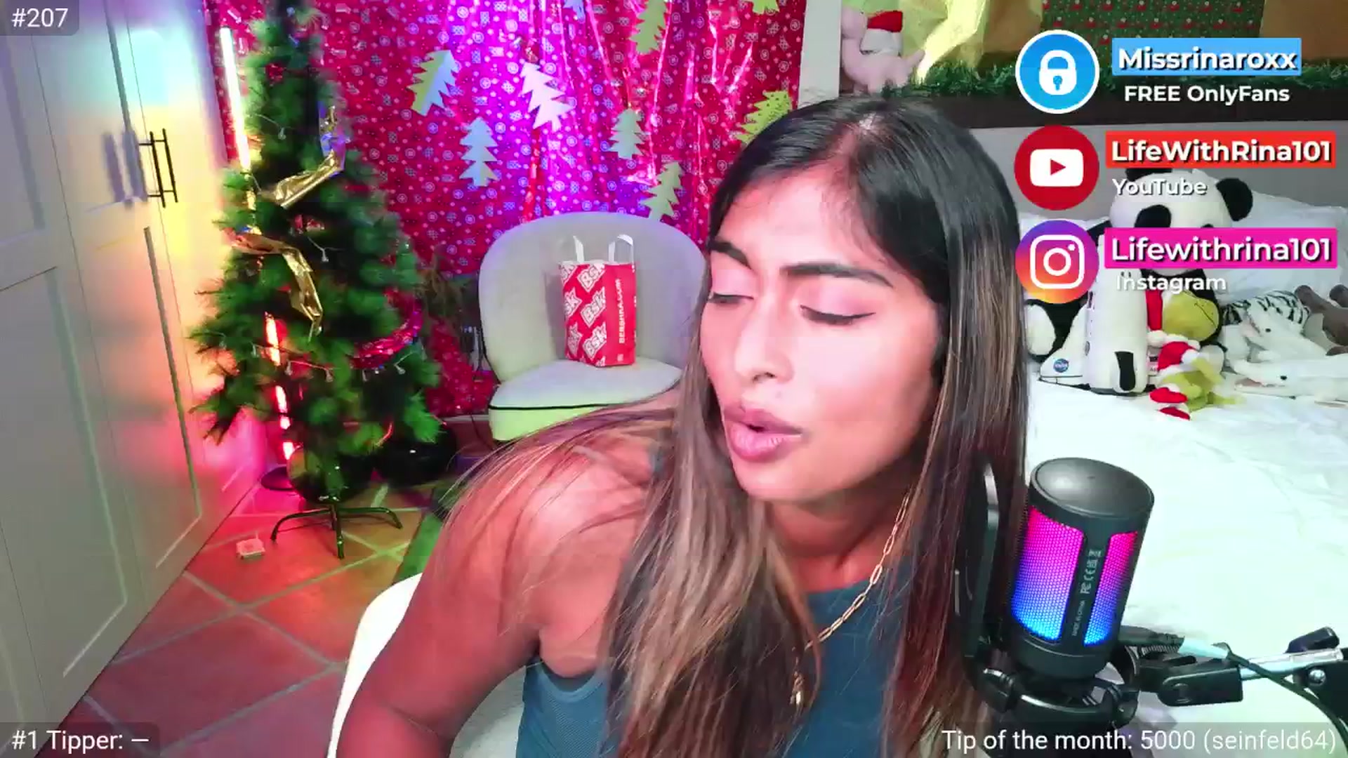 Gallery image thumbnail from Missrinaroxx's myfreecams stream on, 11/27/2025, 21:49 image 11 of 20