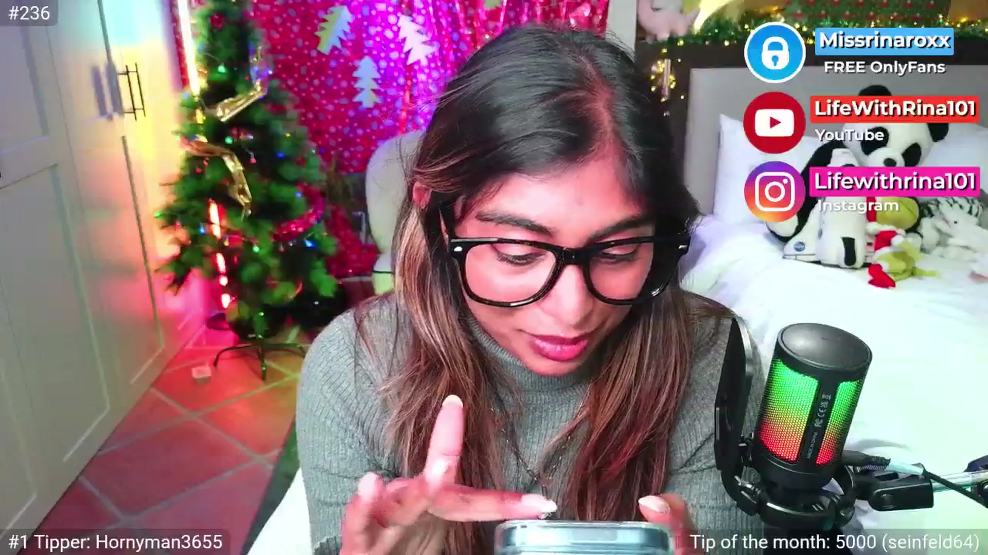 Gallery image thumbnail from Missrinaroxx's myfreecams stream on, 11/30/2025, 03:24 image 14 of 20