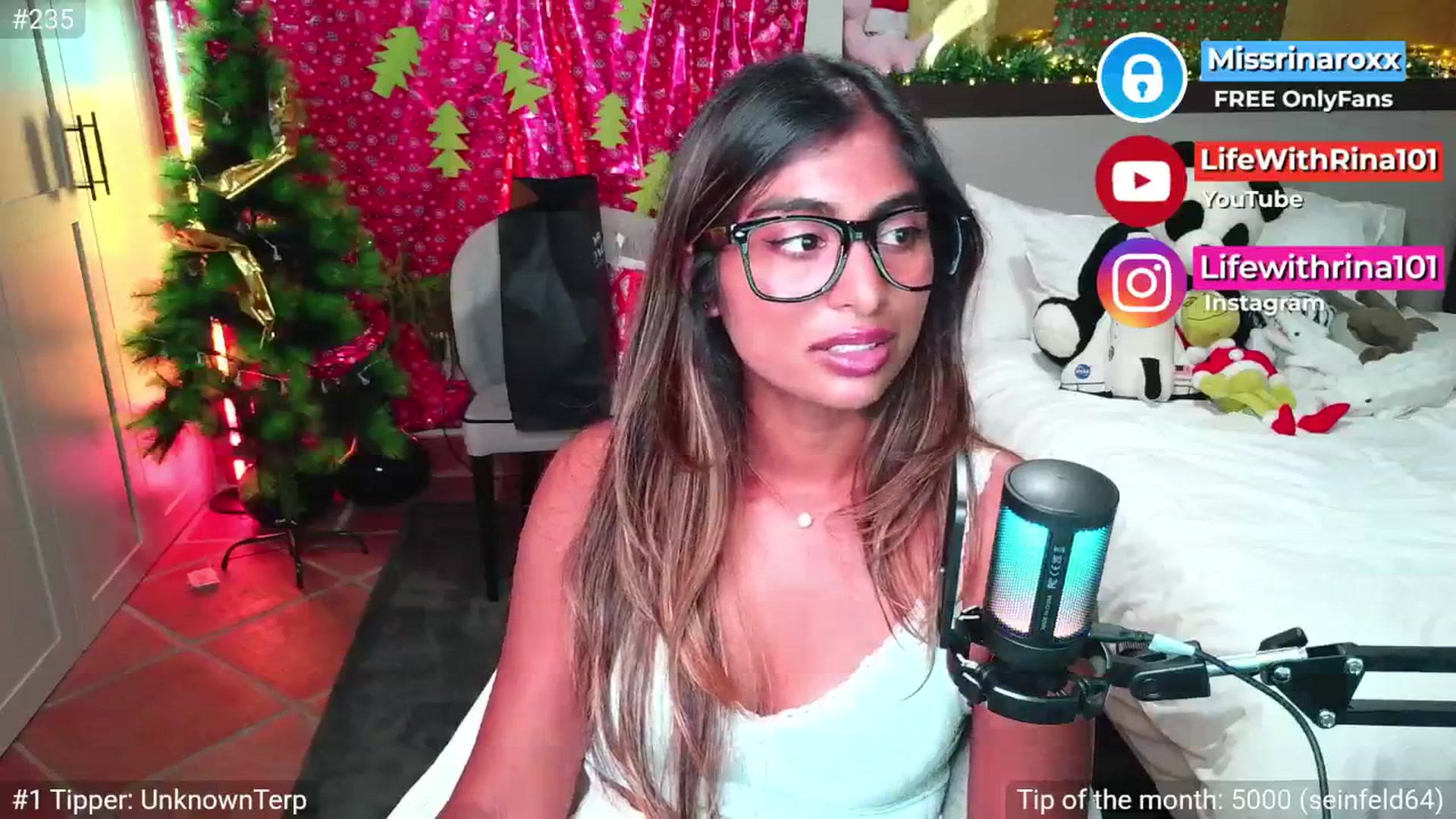 Gallery image thumbnail from Missrinaroxx's myfreecams stream on, 11/30/2025, 22:24 image 18 of 20