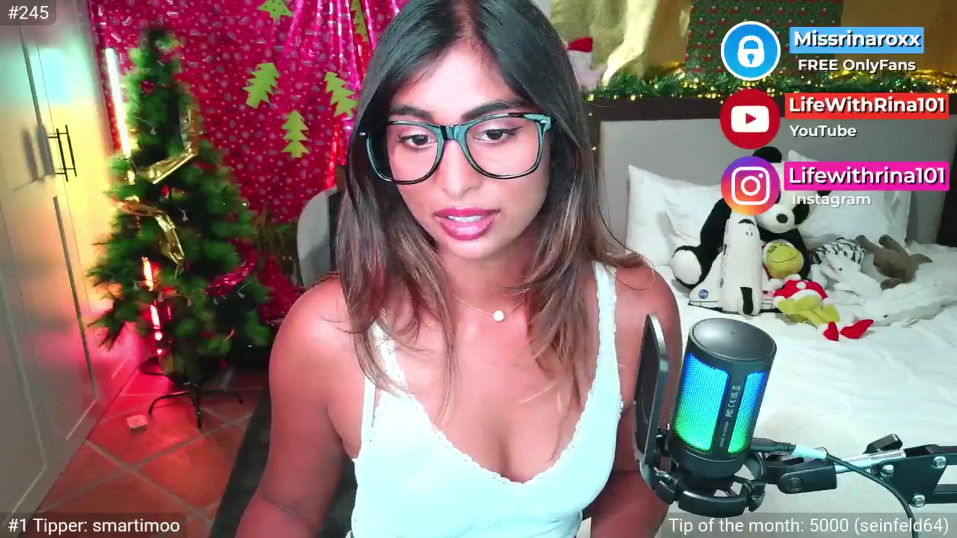 Gallery image thumbnail from Missrinaroxx's myfreecams stream on, 11/30/2025, 22:24 image 3 of 20