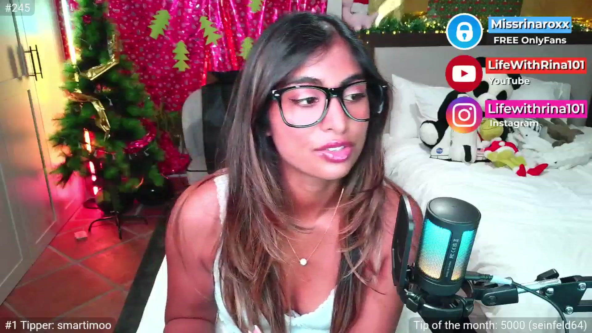 Gallery image thumbnail from Missrinaroxx's myfreecams stream on, 11/30/2025, 22:24 image 5 of 20
