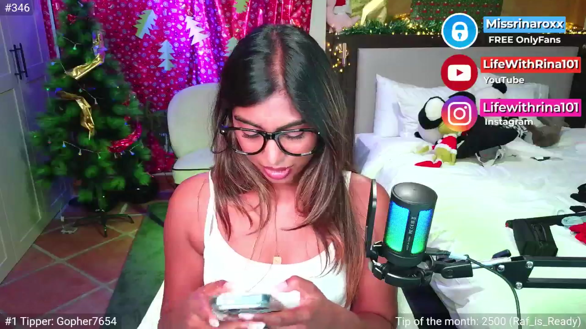 Gallery image thumbnail from Missrinaroxx's myfreecams stream on, 12/03/2025, 22:12 image 3 of 20