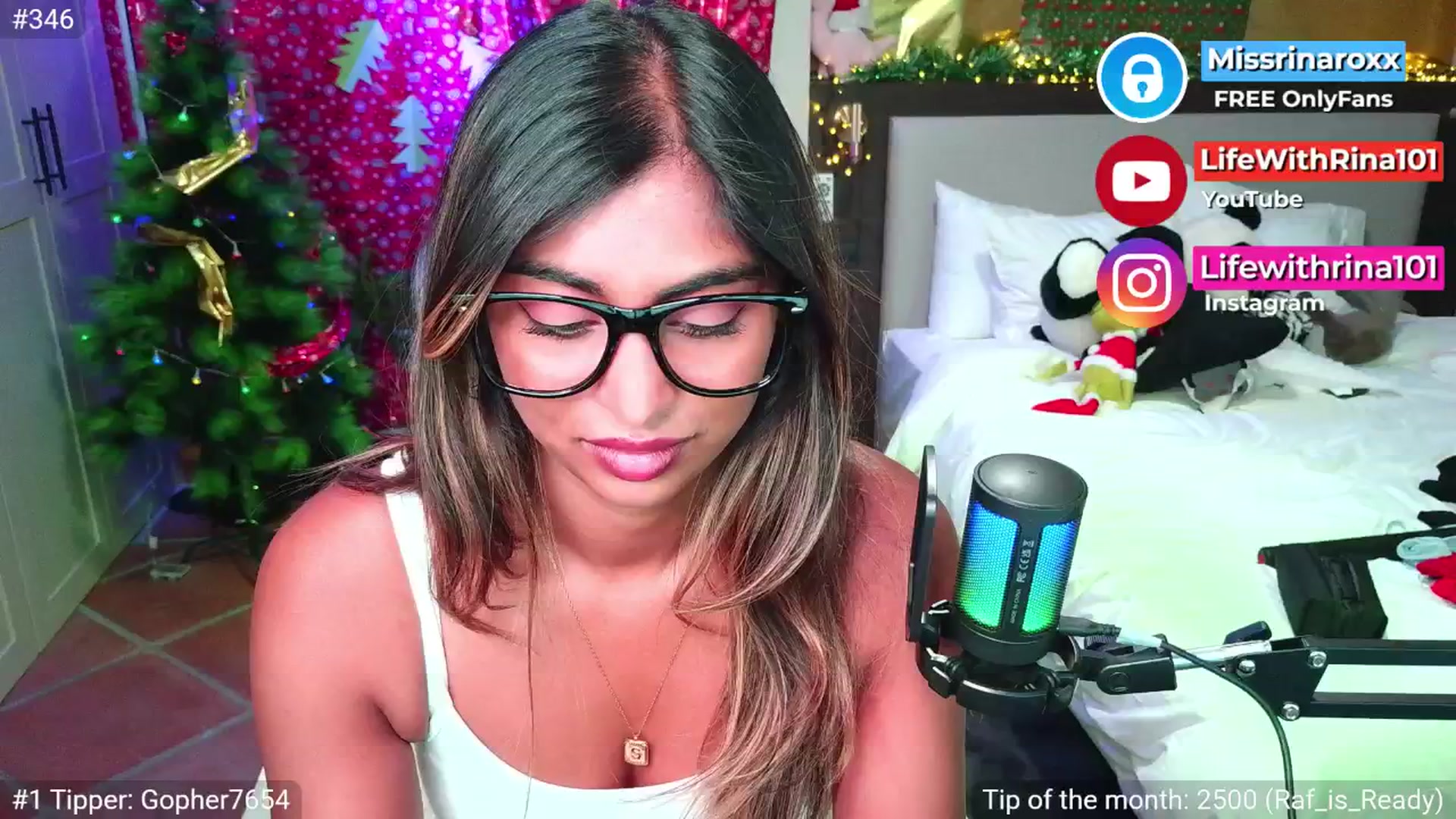 Gallery image thumbnail from Missrinaroxx's myfreecams stream on, 12/03/2025, 22:12 image 1 of 20