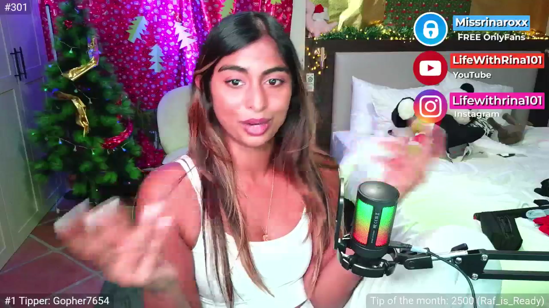 Gallery image thumbnail from Missrinaroxx's myfreecams stream on, 12/03/2025, 22:12 image 17 of 20
