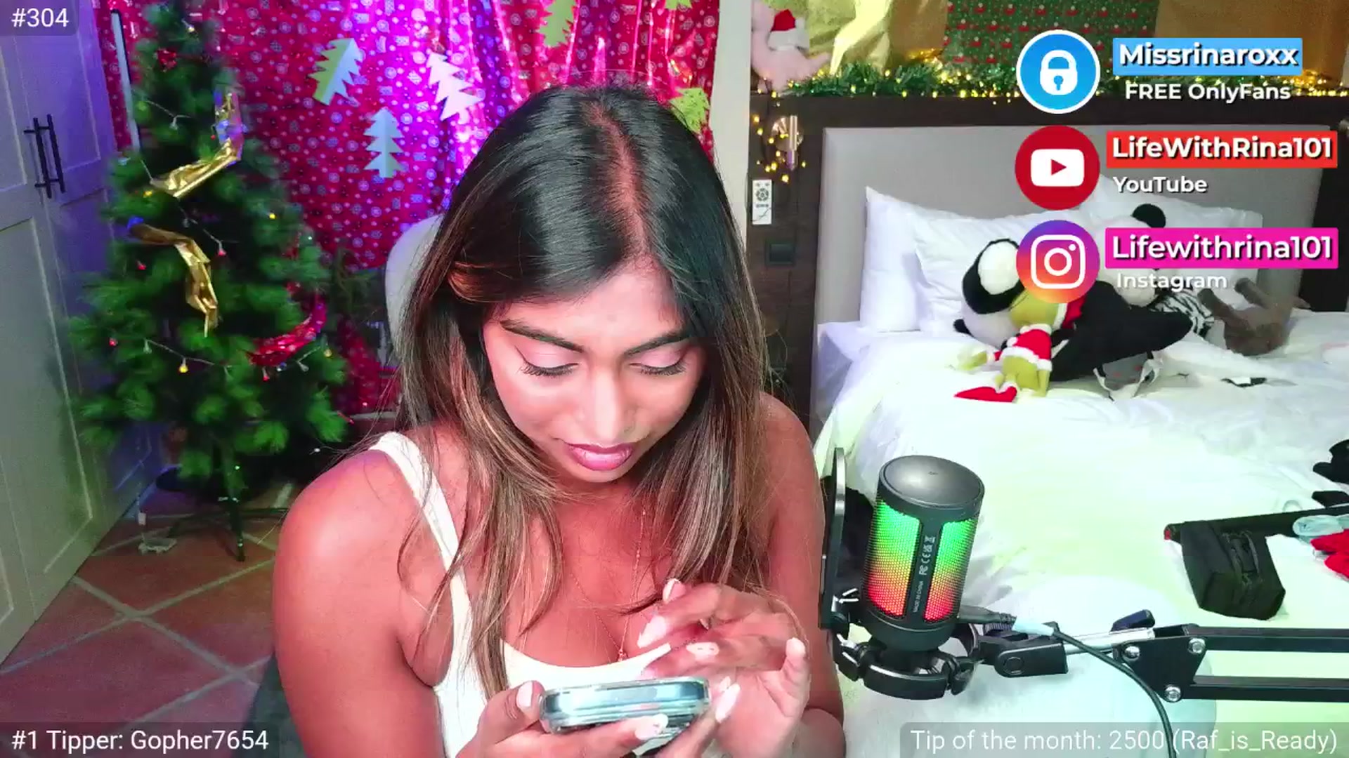 Gallery image thumbnail from Missrinaroxx's myfreecams stream on, 12/03/2025, 22:12 image 19 of 20